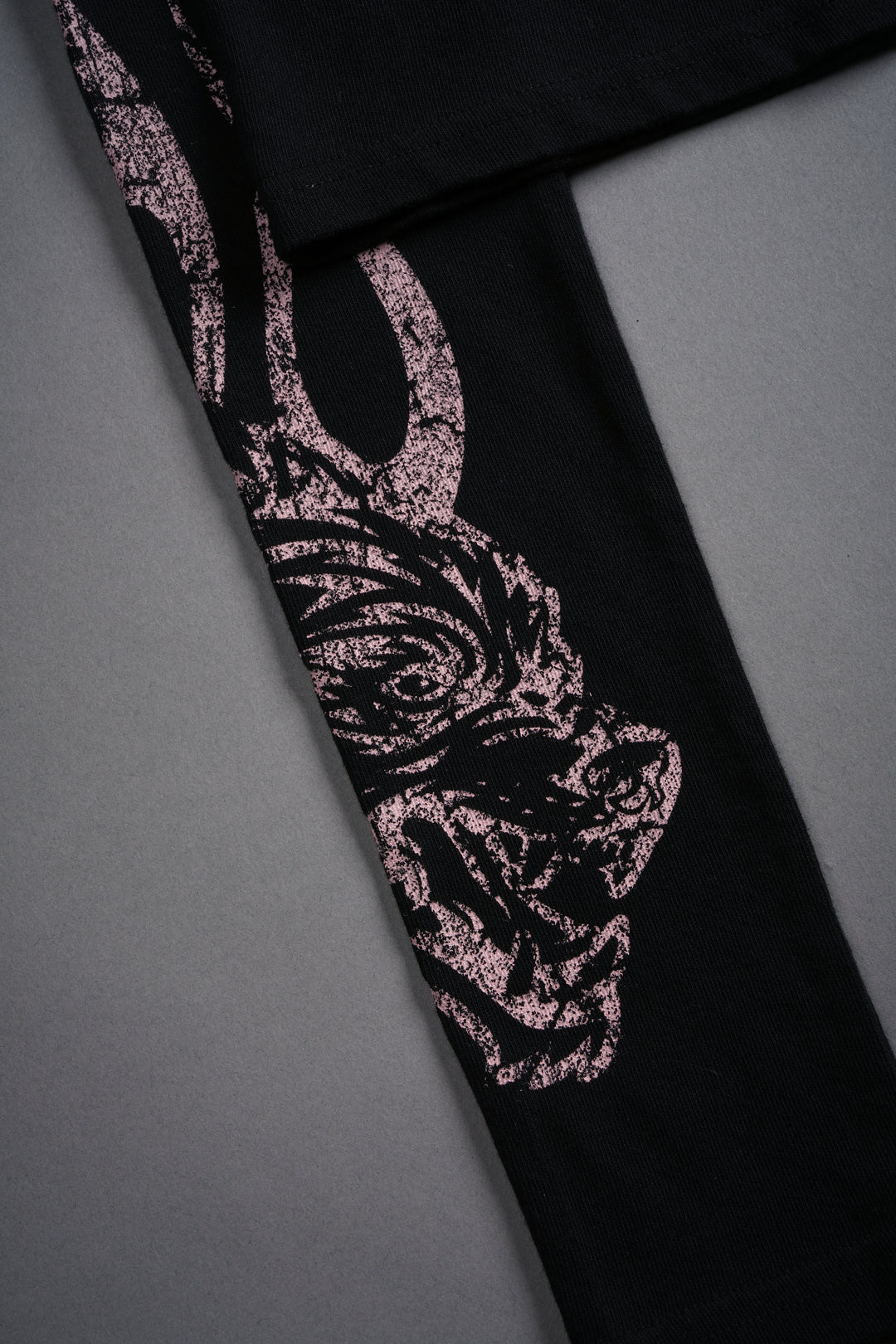 Finite Flame L/S "Baby" Tee in Black