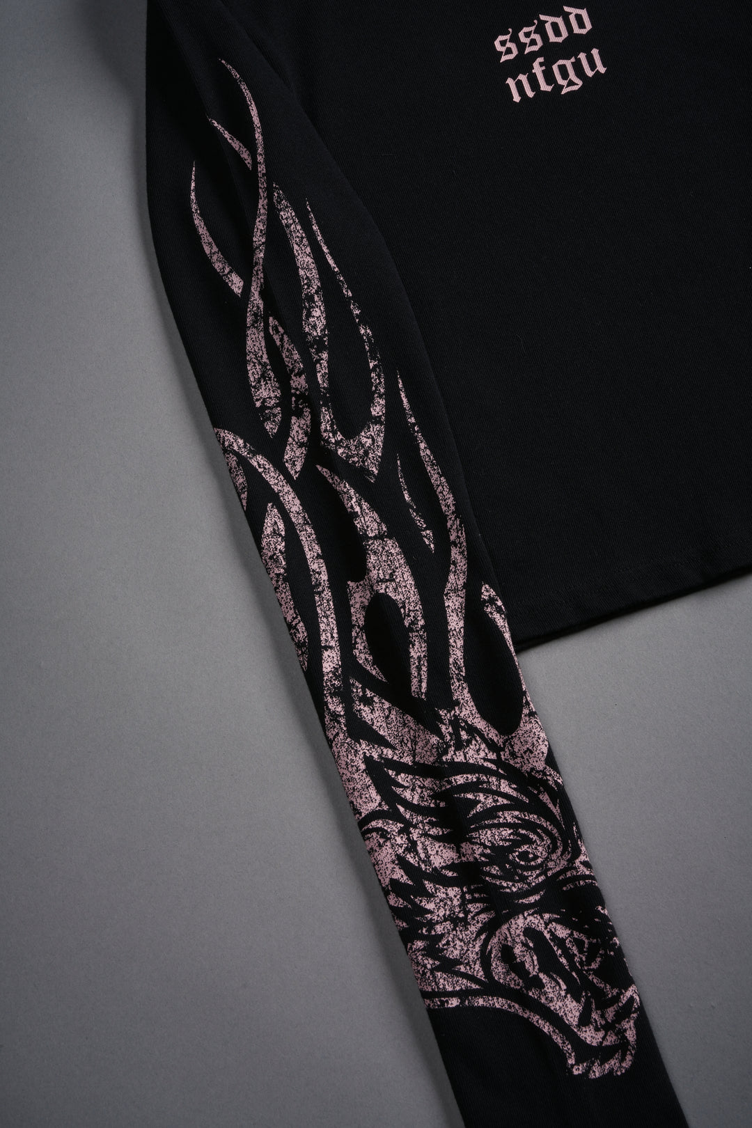 Finite Flame L/S "Baby" Tee in Black