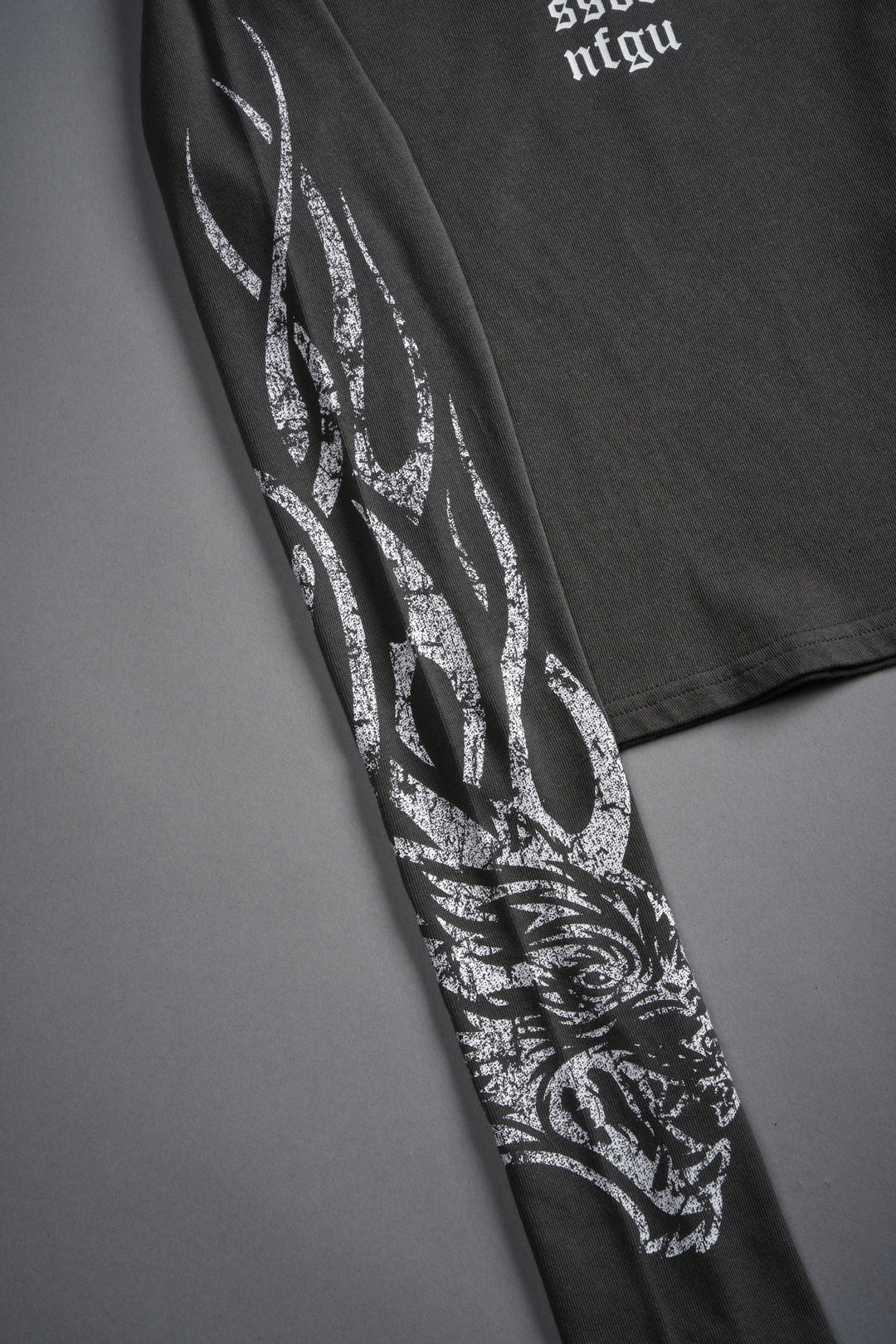 Finite Flame L/S "Baby" Tee in Wolf Gray
