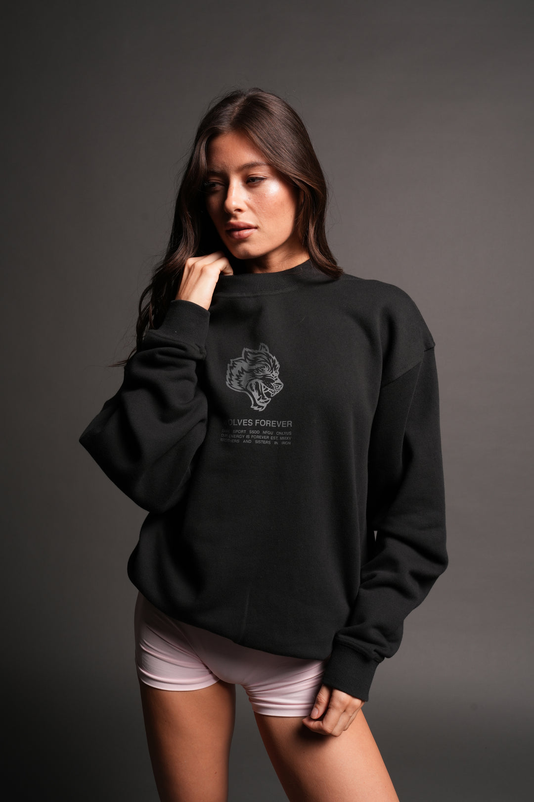 Wolves Have Your Back London Crewneck In Black