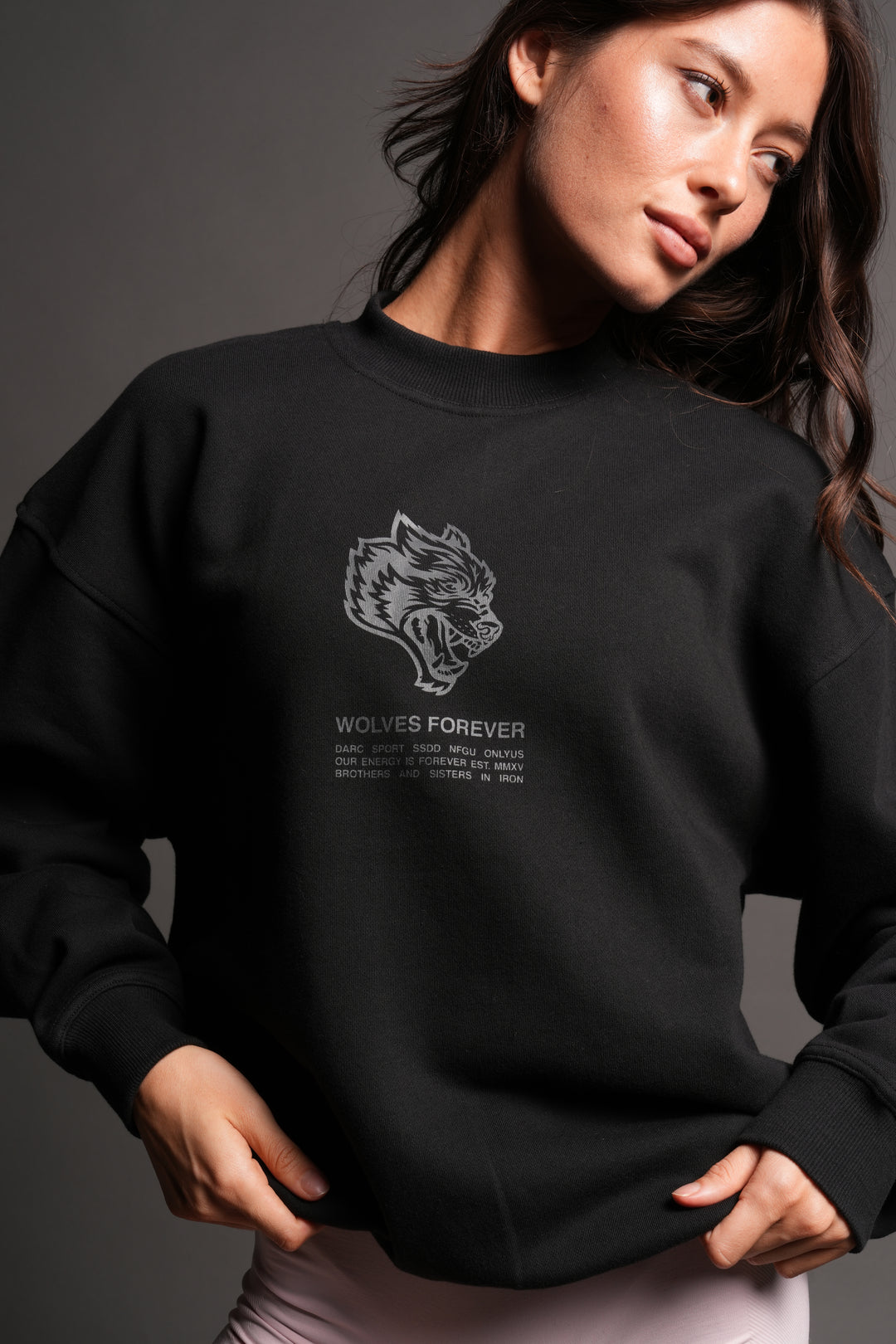 Wolves Have Your Back London Crewneck In Black