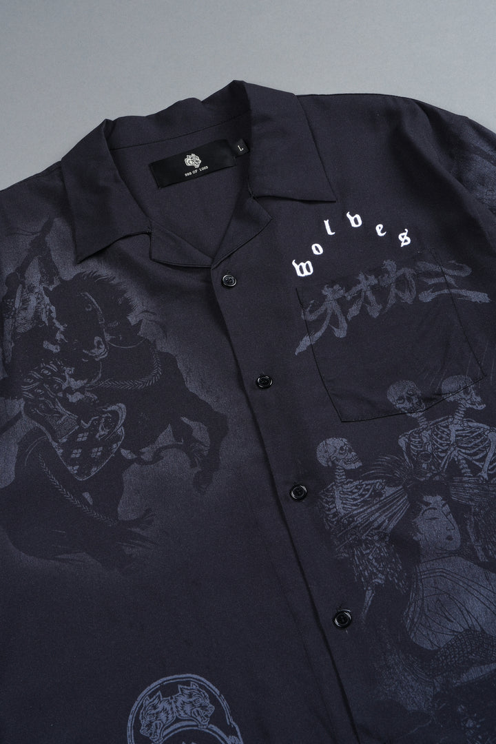 Ronin'S Lament Romero Mid Length Button Up in Black