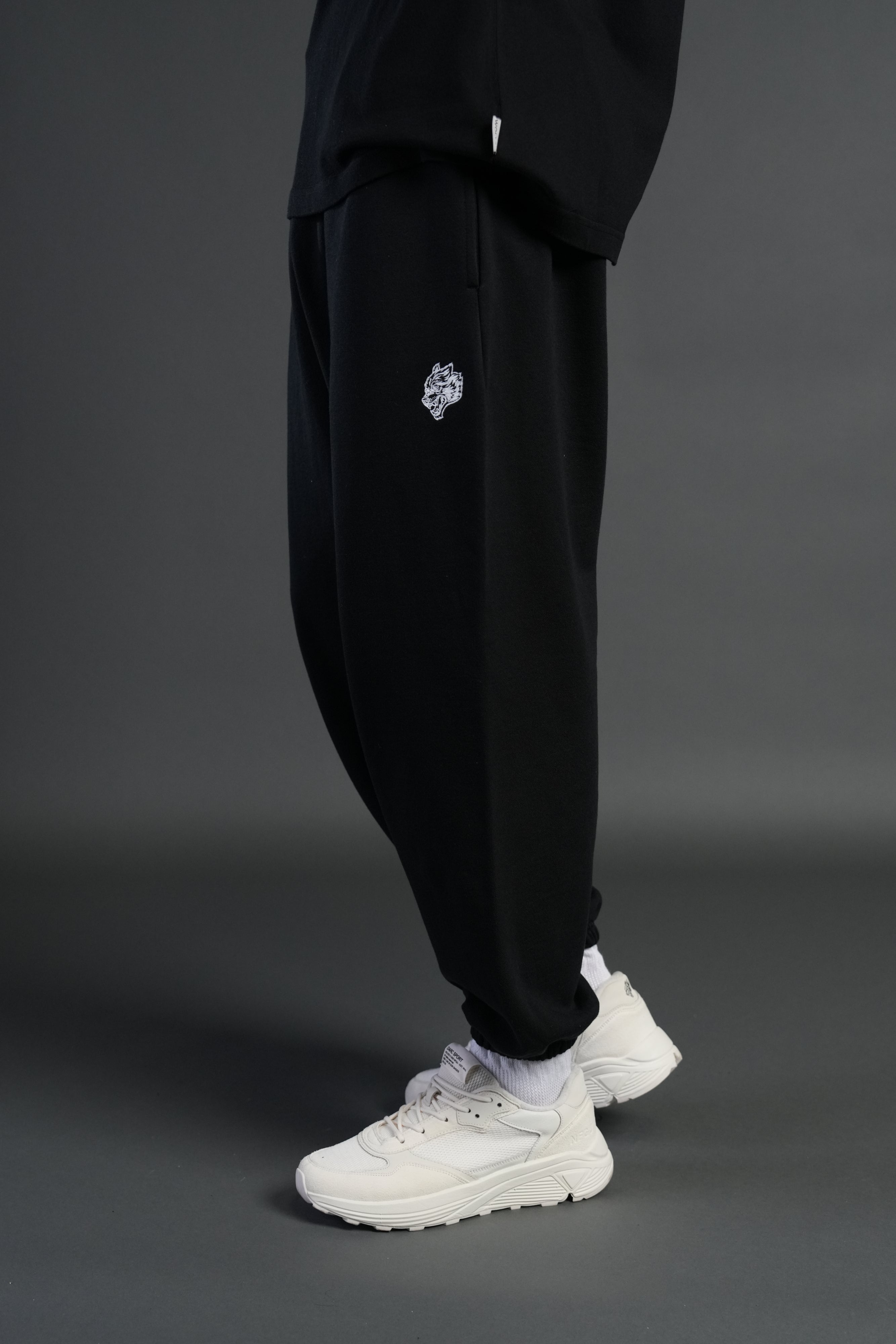 Dual Lounger Unisex Sweat Pants in Black