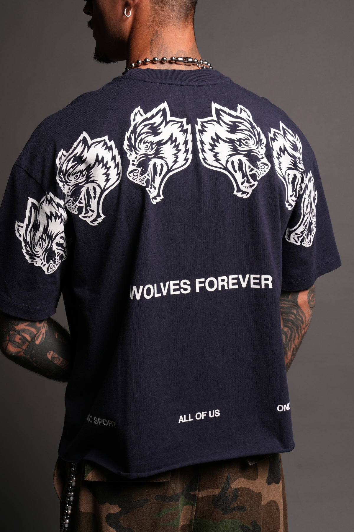 Wolves Have Your Back Distressed Grunge Mid Length Raw Hem Tee In Navy