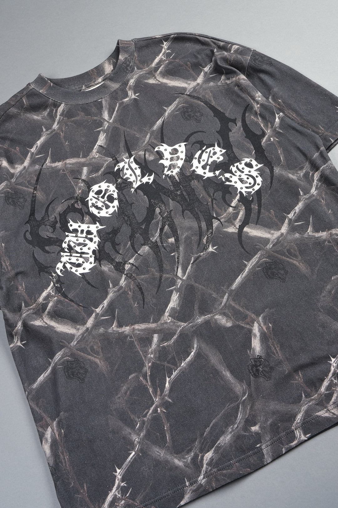 Studded Mantra Premium Oversized Tee In Darc Thorns