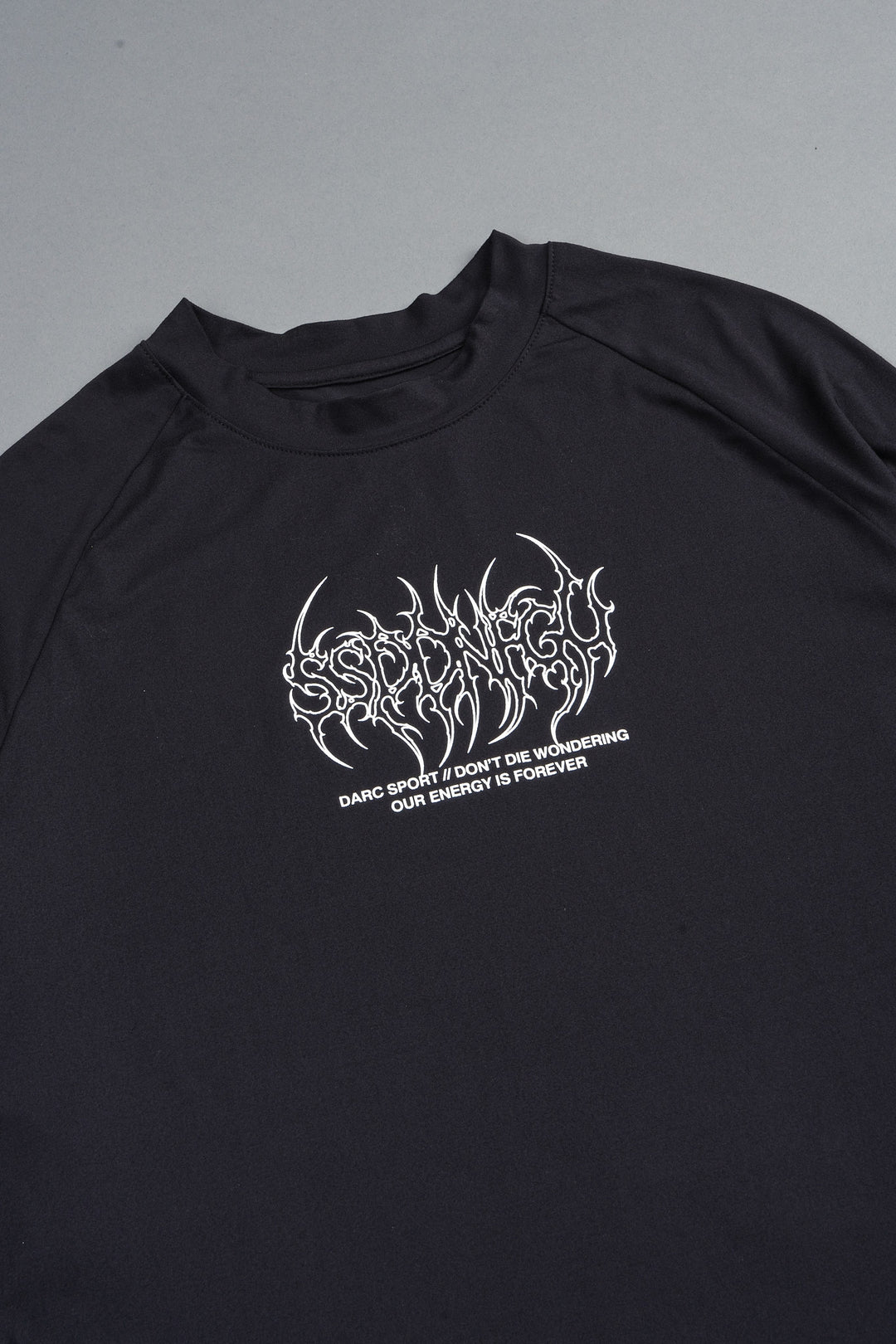 Hesh Mantra Dry Wolf Raglan Ls Tee In Black