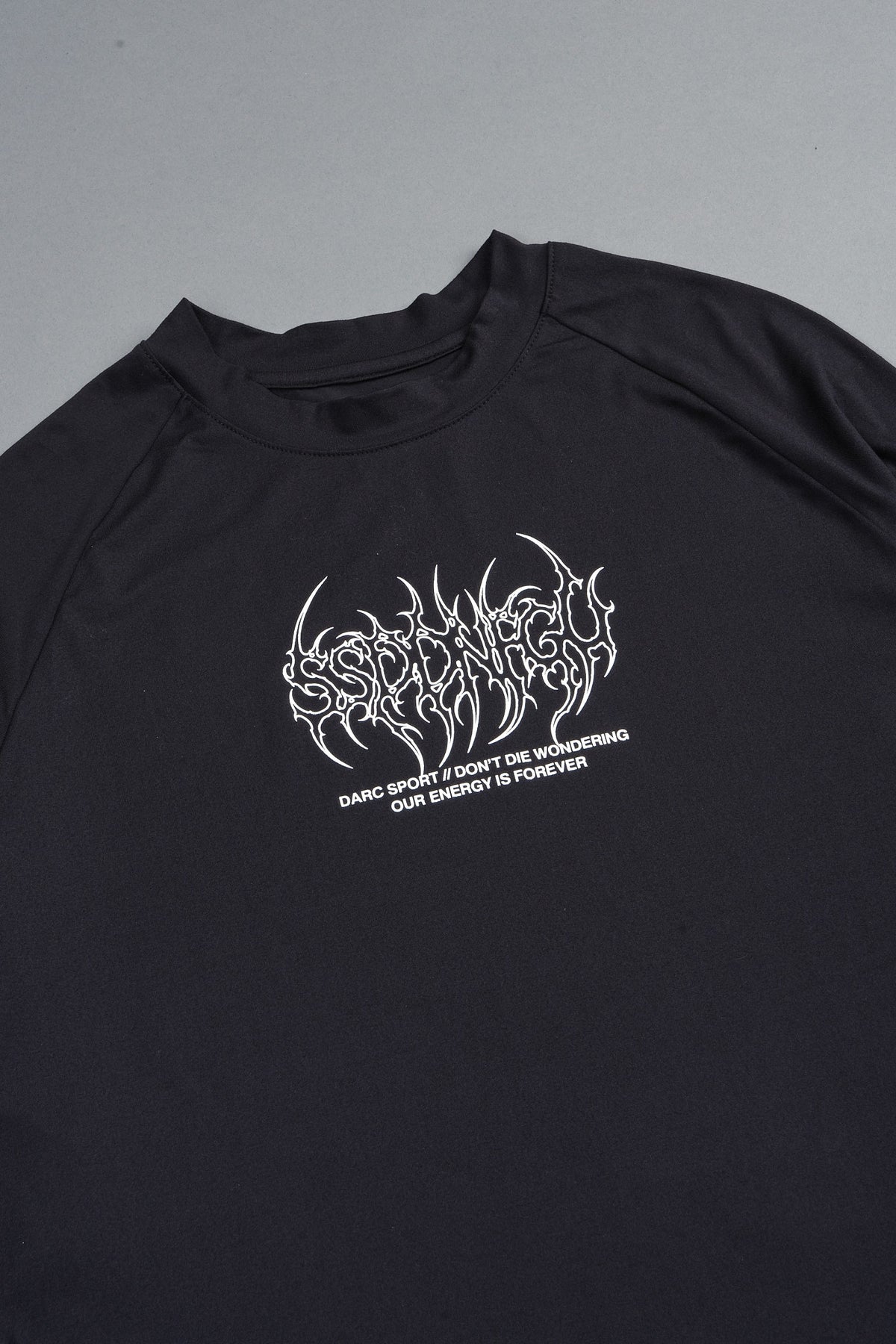 Hesh Mantra Dry Wolf Raglan Ls Tee In Black