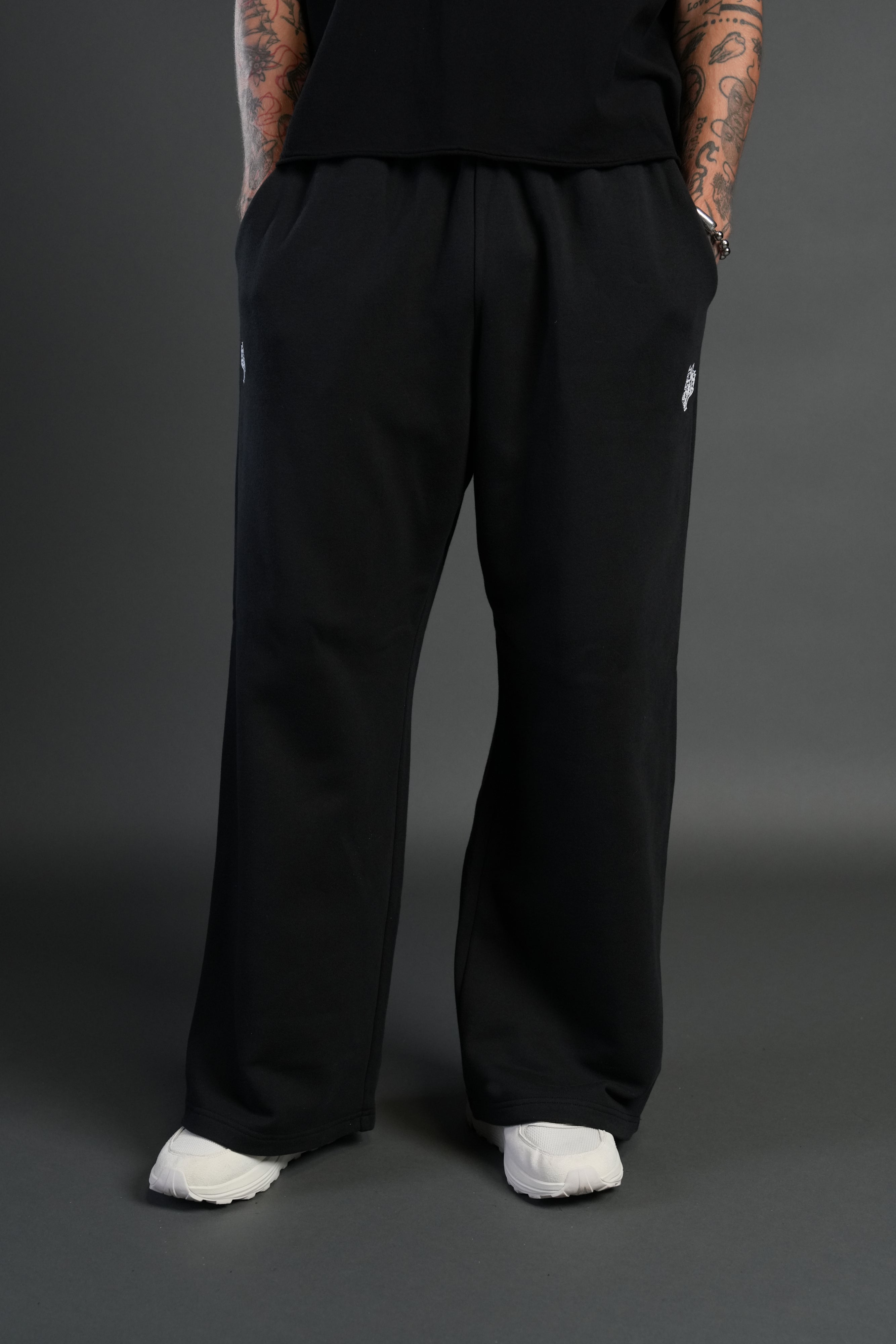 Dual Lennox Sweat Pants in Black – DarcSport