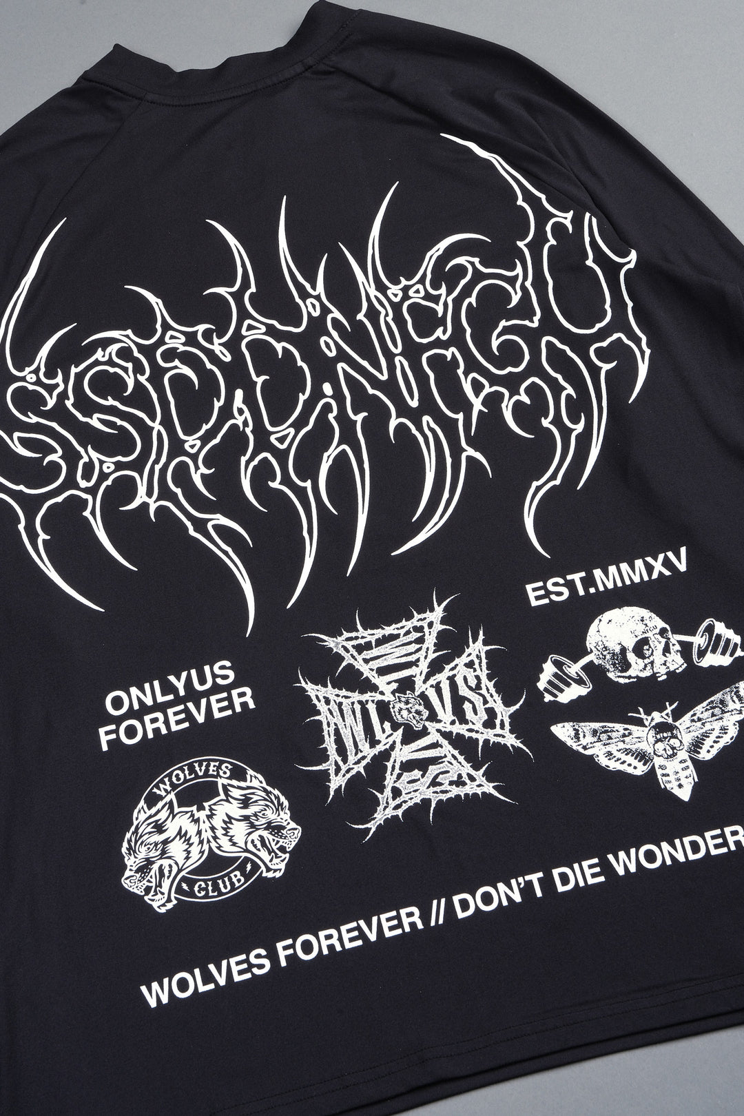 Hesh Mantra Dry Wolf Raglan Ls Tee In Black