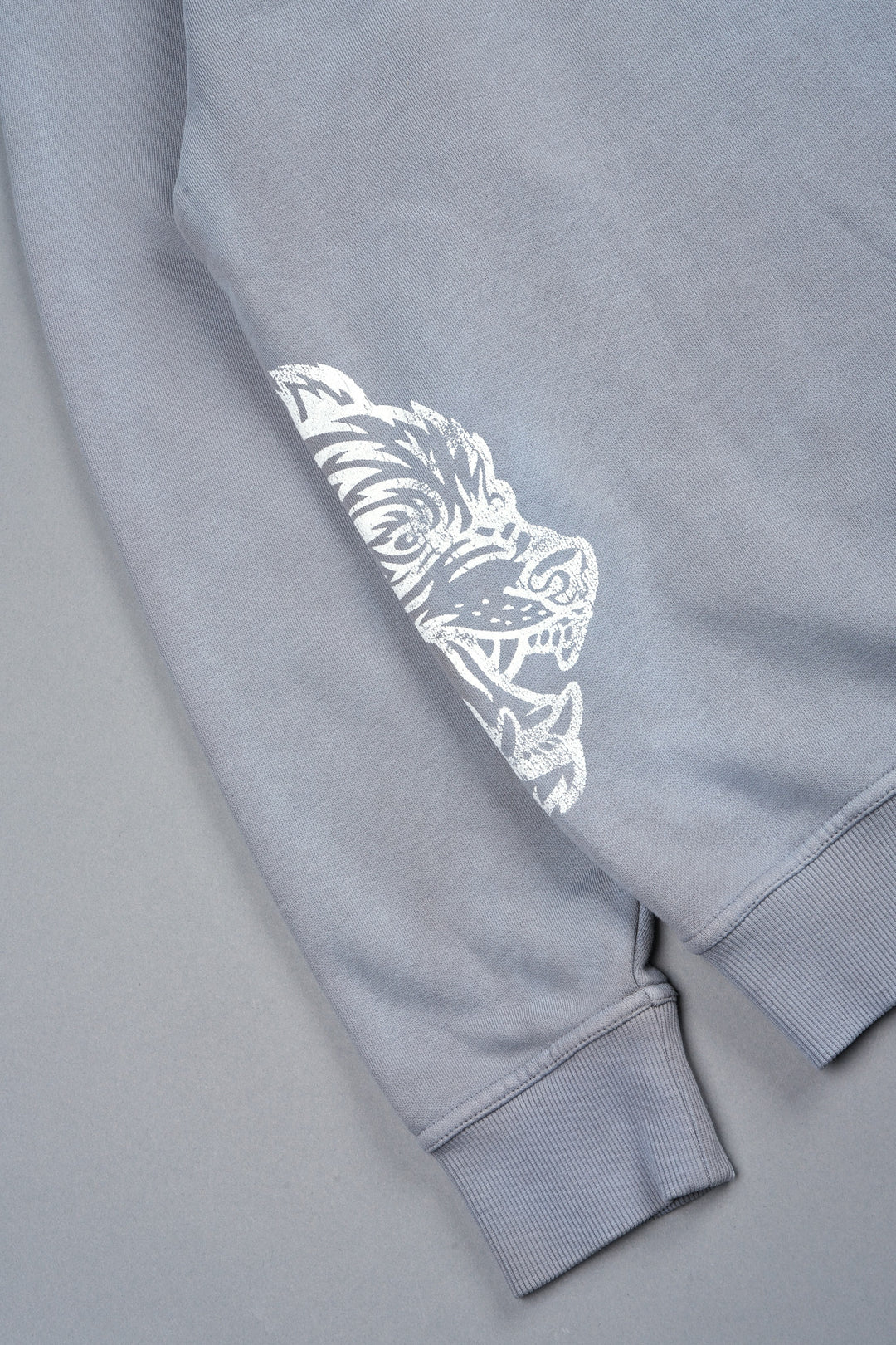 Dont Sleep London Crewneck In Dove Gray Super Sun Fade