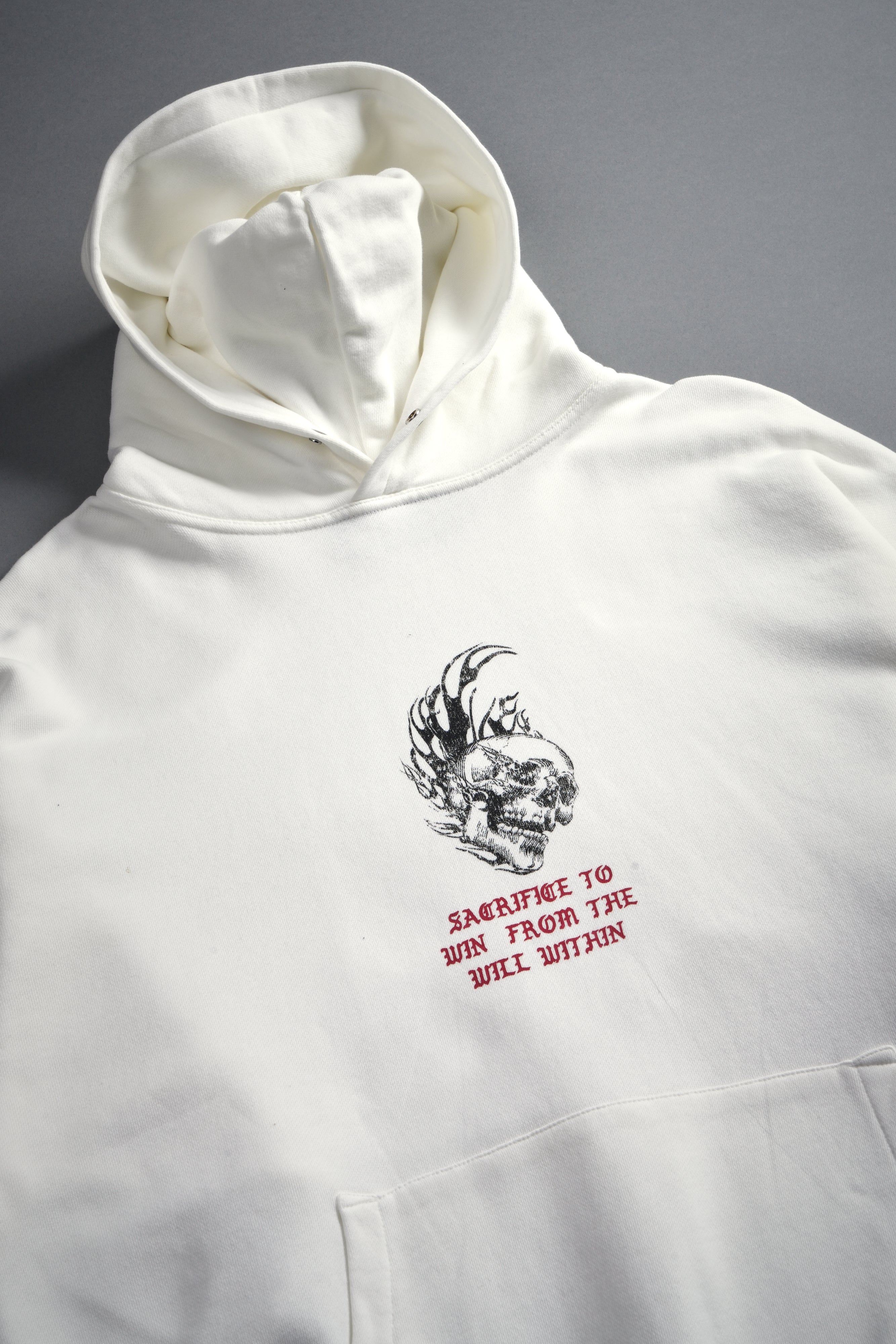 Flame Skull Pierce Hoodie in Cream