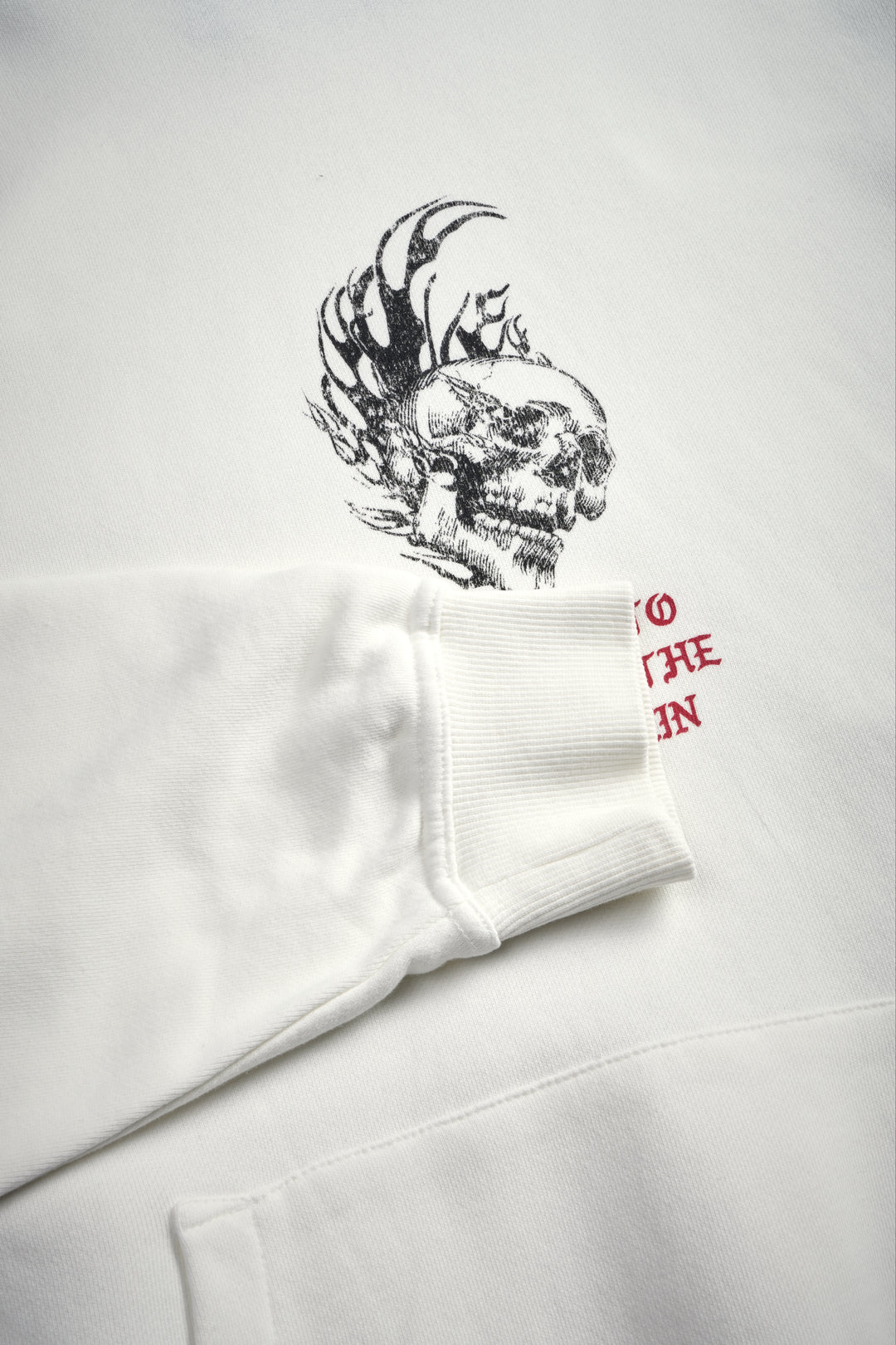 Flame Skull Pierce Hoodie in Cream