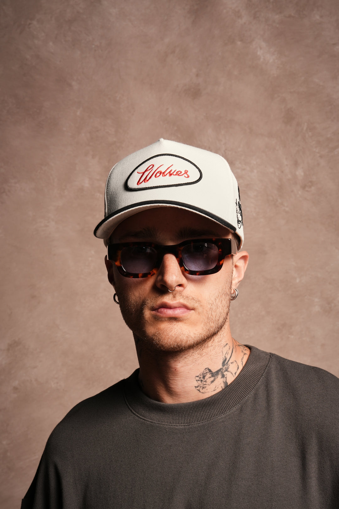 Mickey & The Wolf A Frame Snapback in Cream/Black