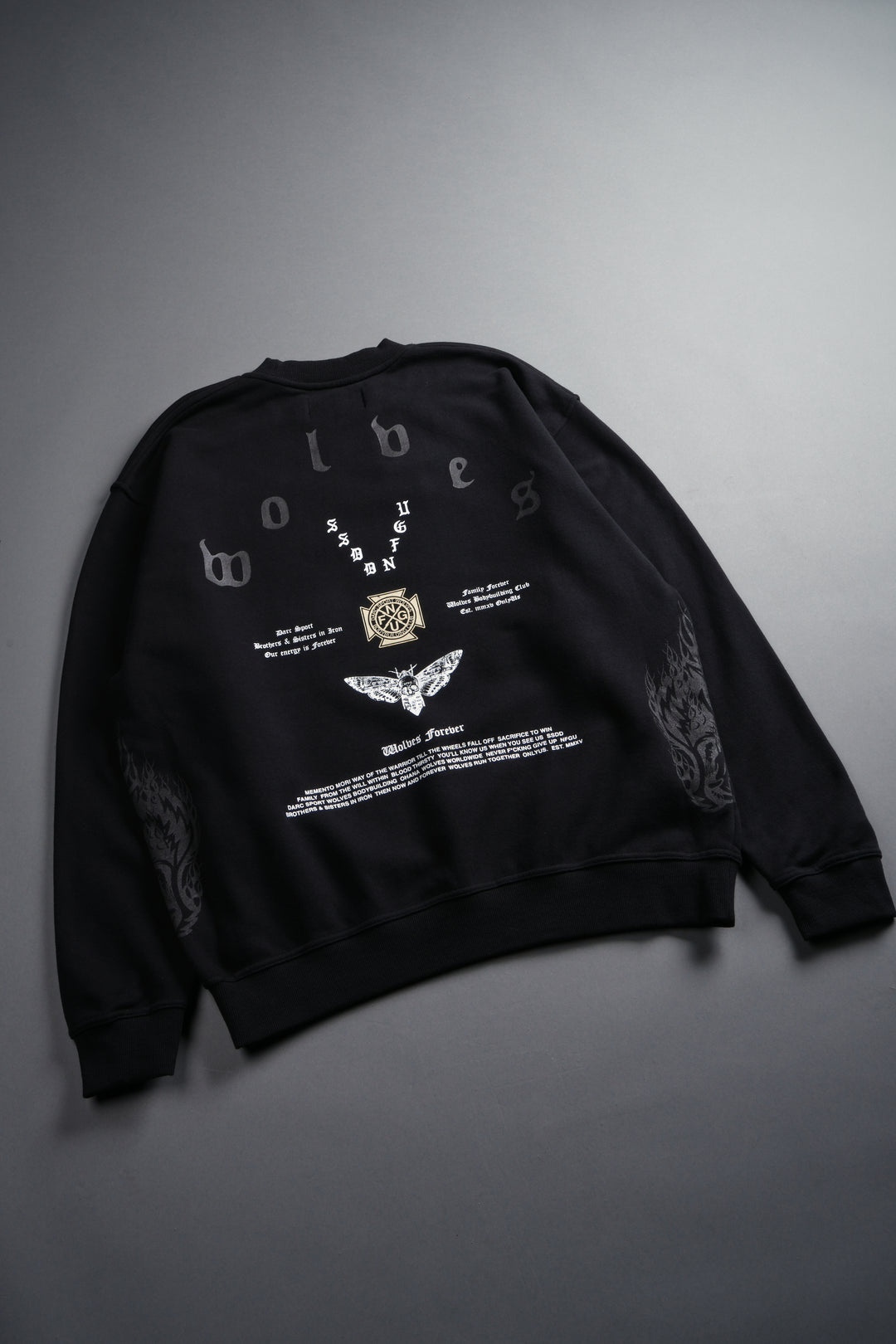 Lineage Frvr London Crewneck in Black