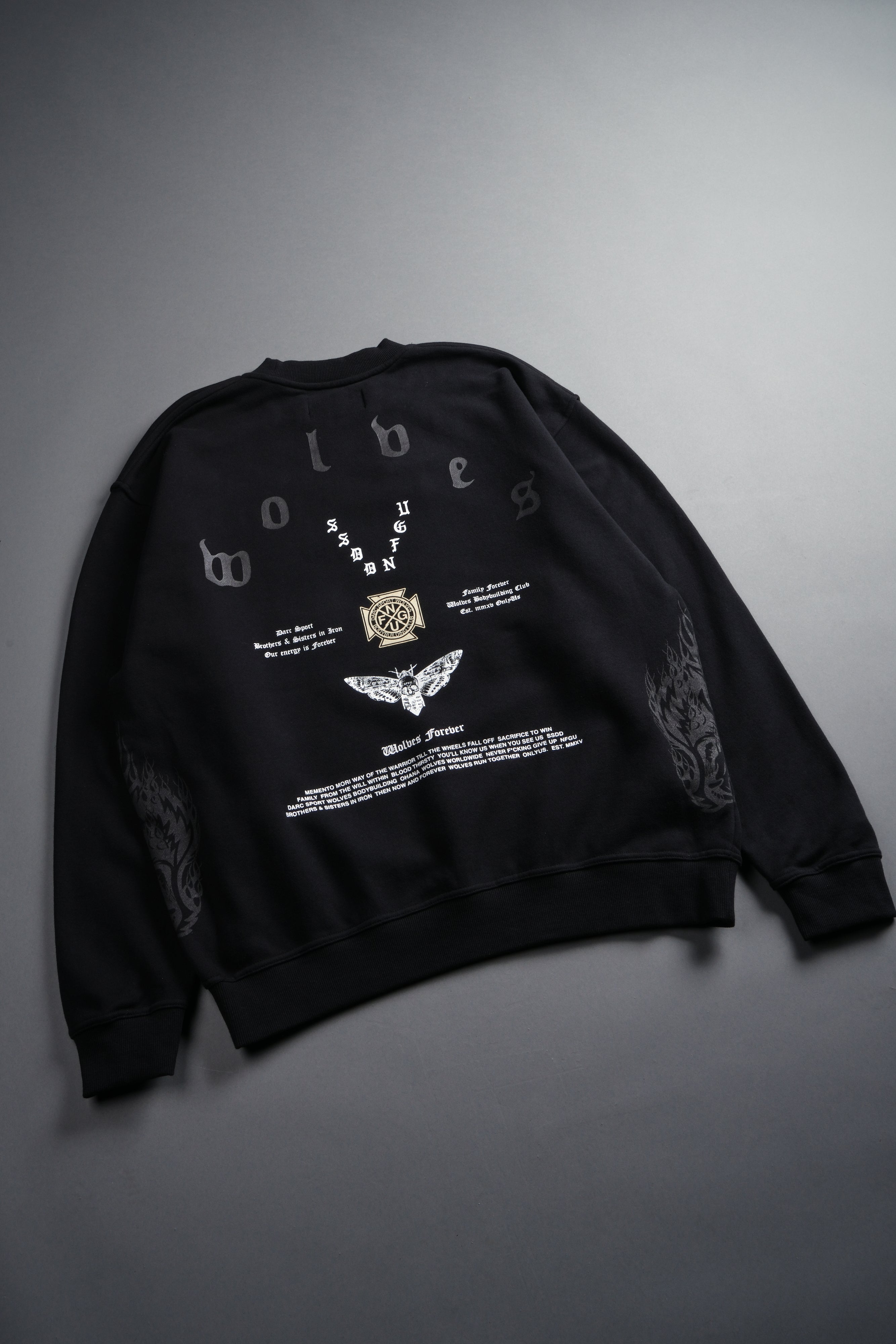 Lineage Frvr London Crewneck in Black