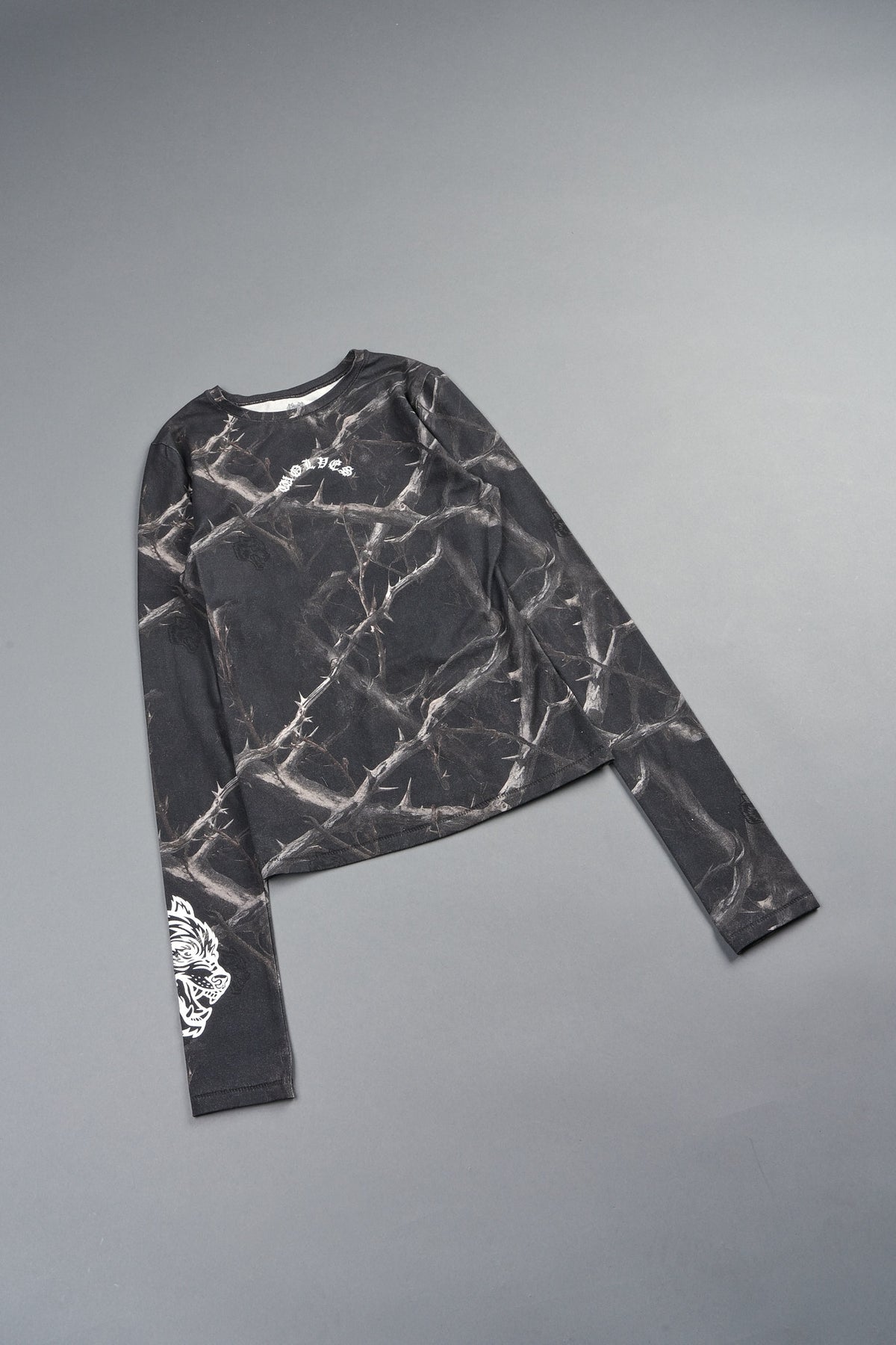 Hesh Chopper Eden Ls Tee In Darc Thorns