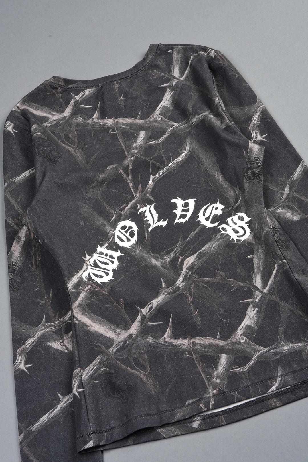 Hesh Chopper Eden Ls Tee In Darc Thorns