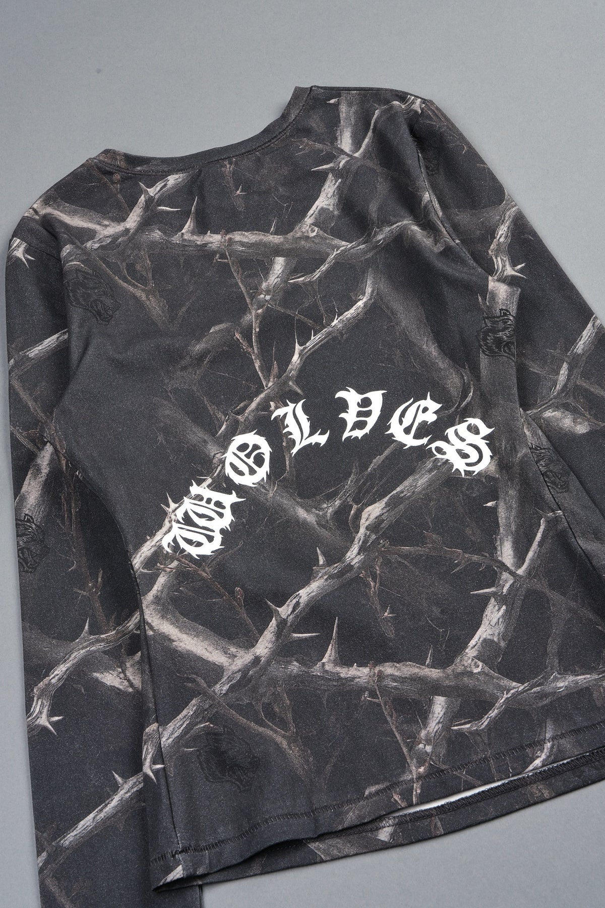 Hesh Chopper Eden Ls Tee In Darc Thorns