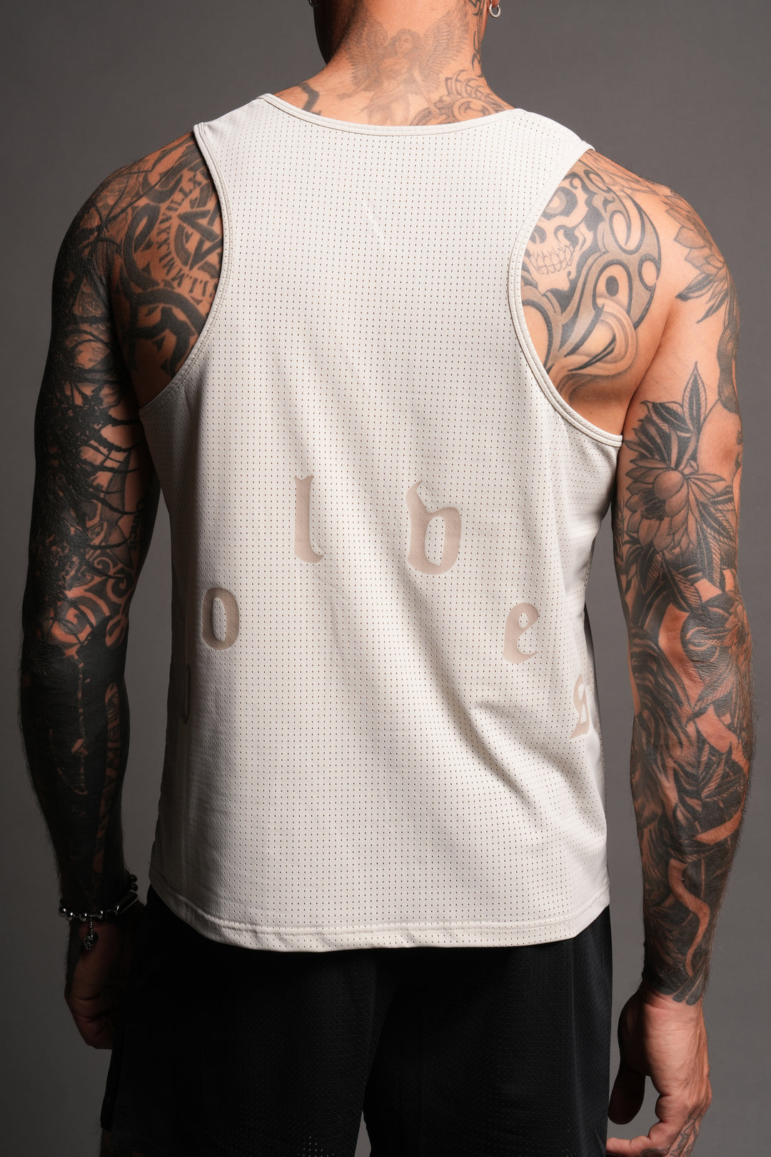 Pyramid V3 Rocky Running Tank In Cream