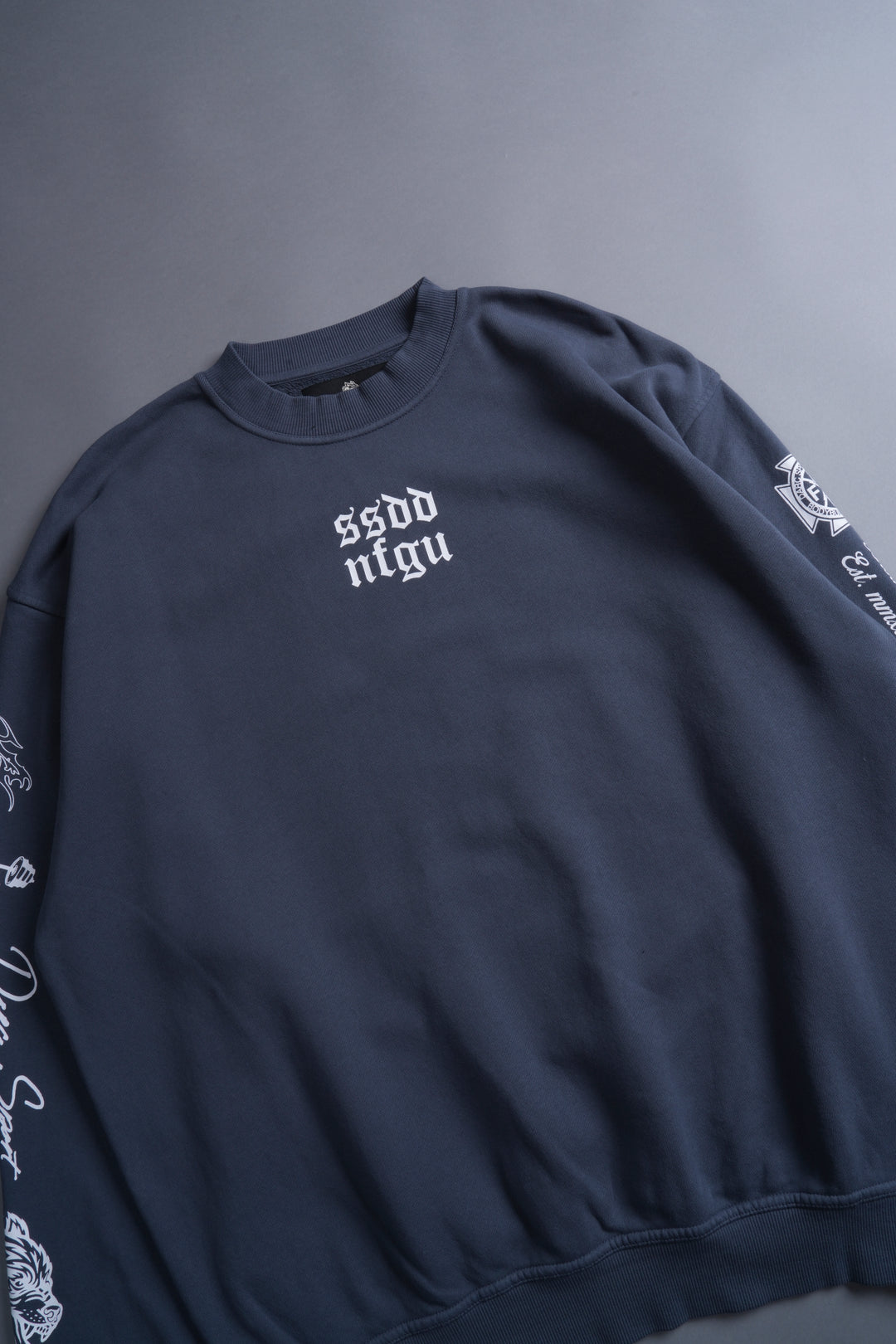 Always SSDD NFGU London Crewneck in Darc Blue