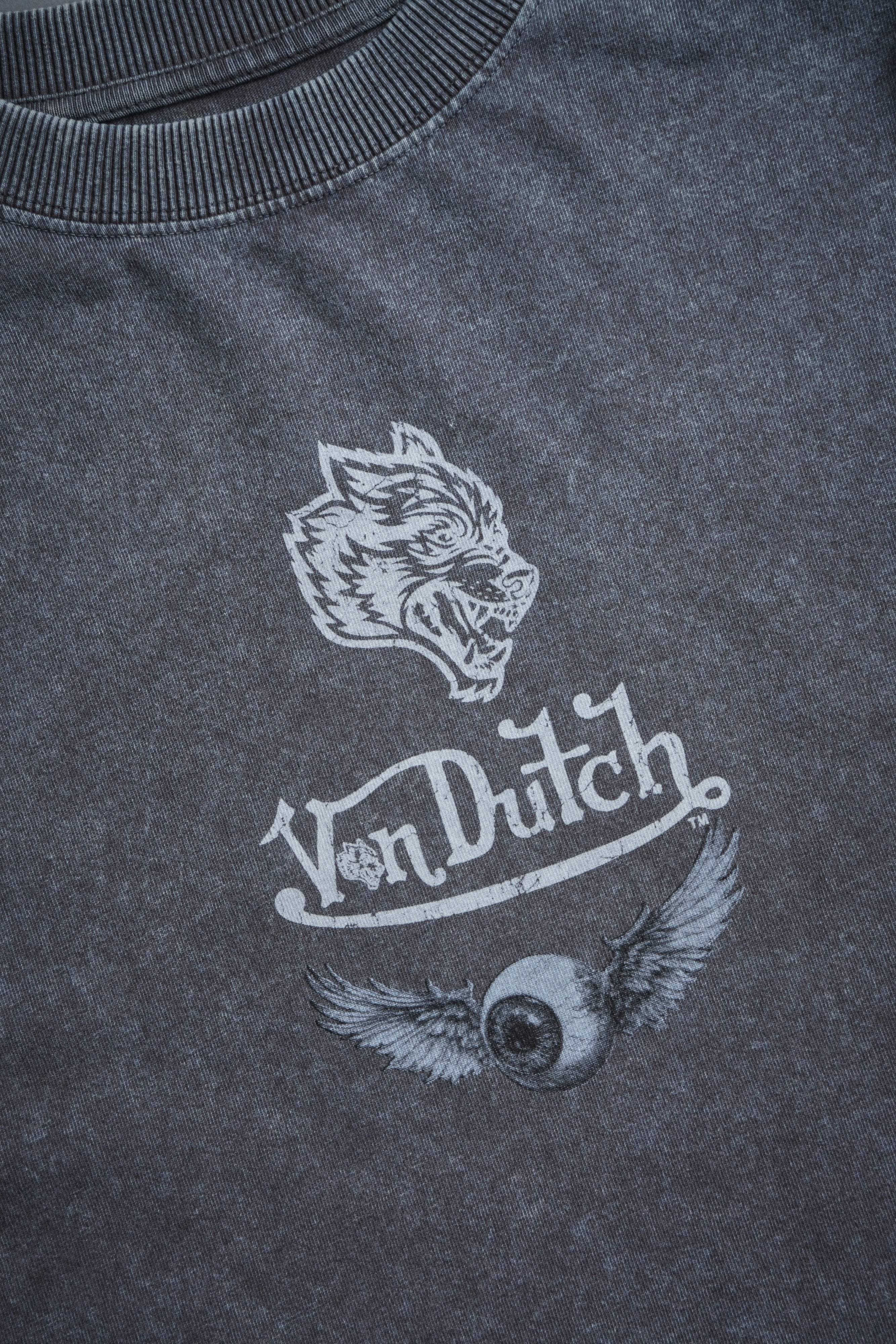 Take-Off Grunge Mid-Length Raw Hem LS Tee in Wolf Gray