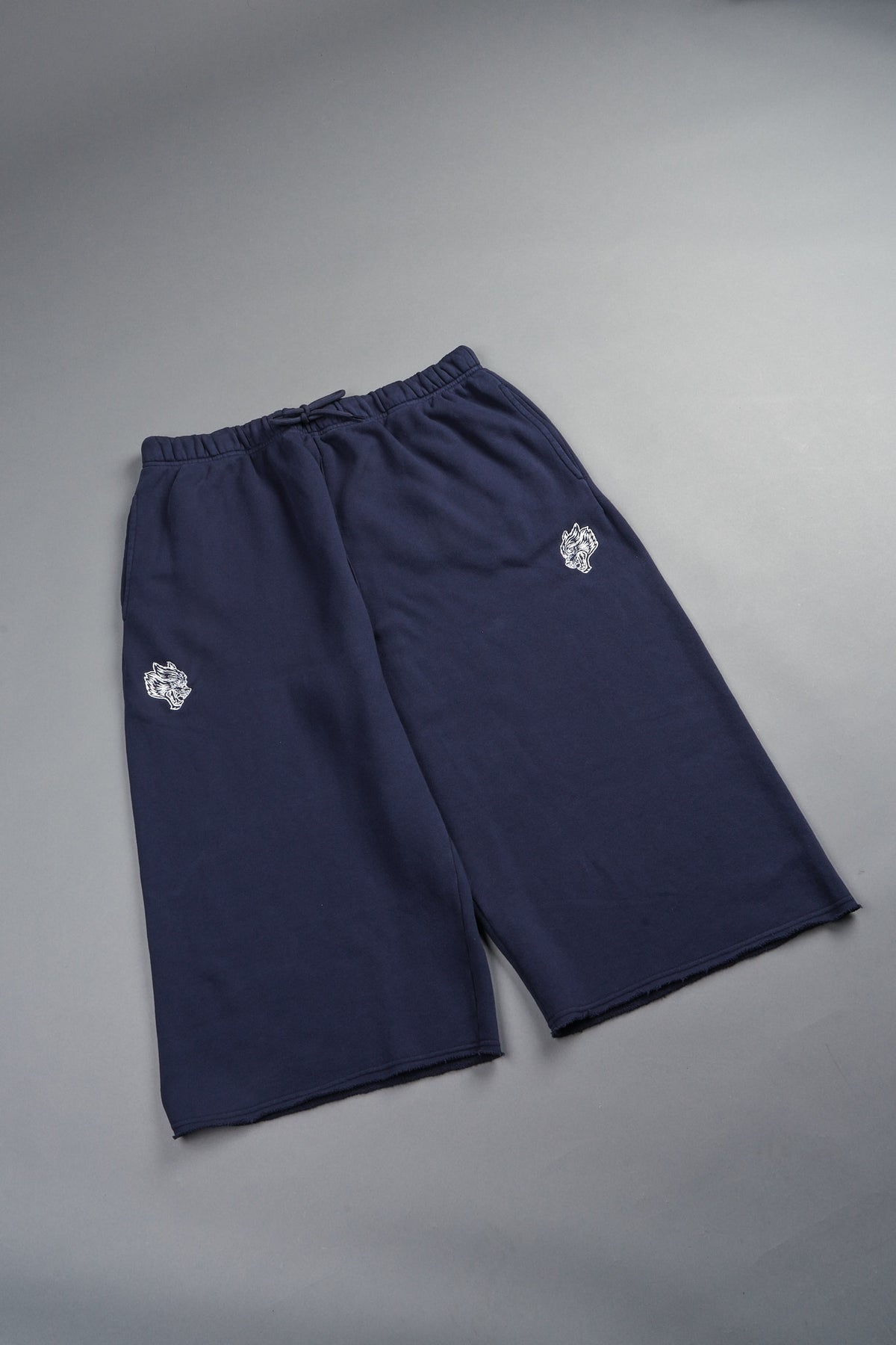 Dual Wolf Capri Sweat Pants In Storm Blue