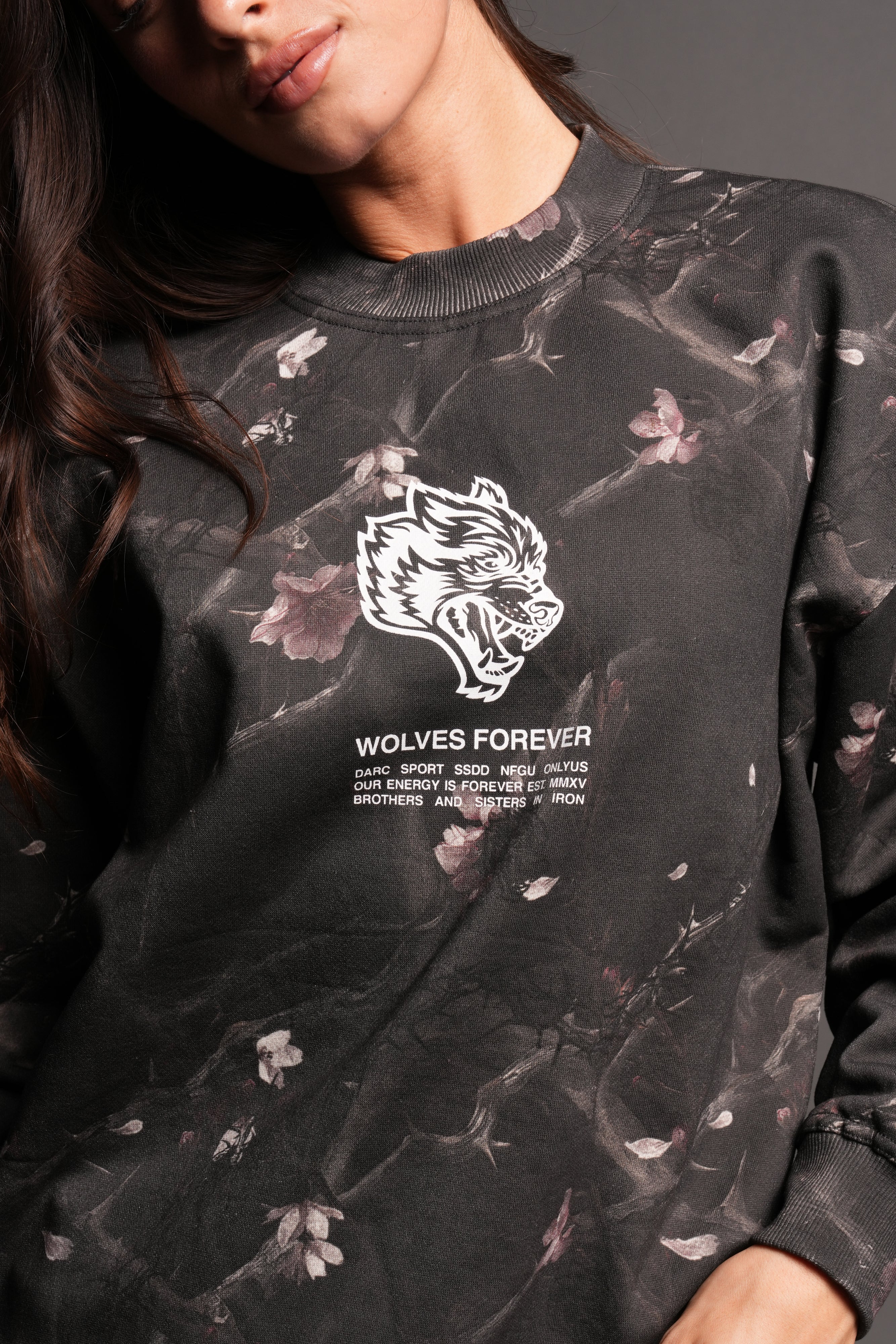 Wolves Have Your Back London Crewneck In All Of Us Camo – DarcSport