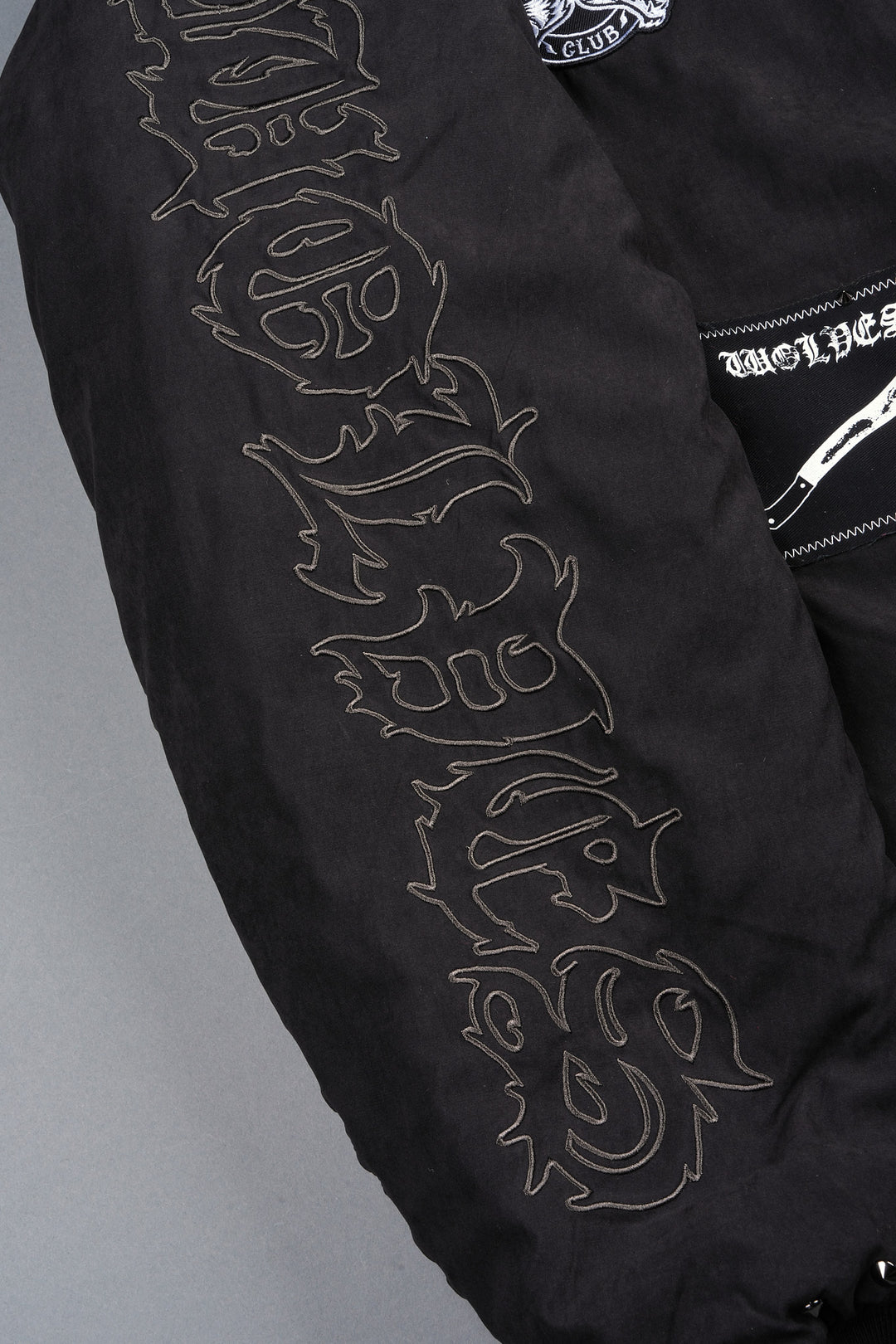 Jason Frvr Cloud Quilted Reversible Bomber Jacket In Black/Oxblood