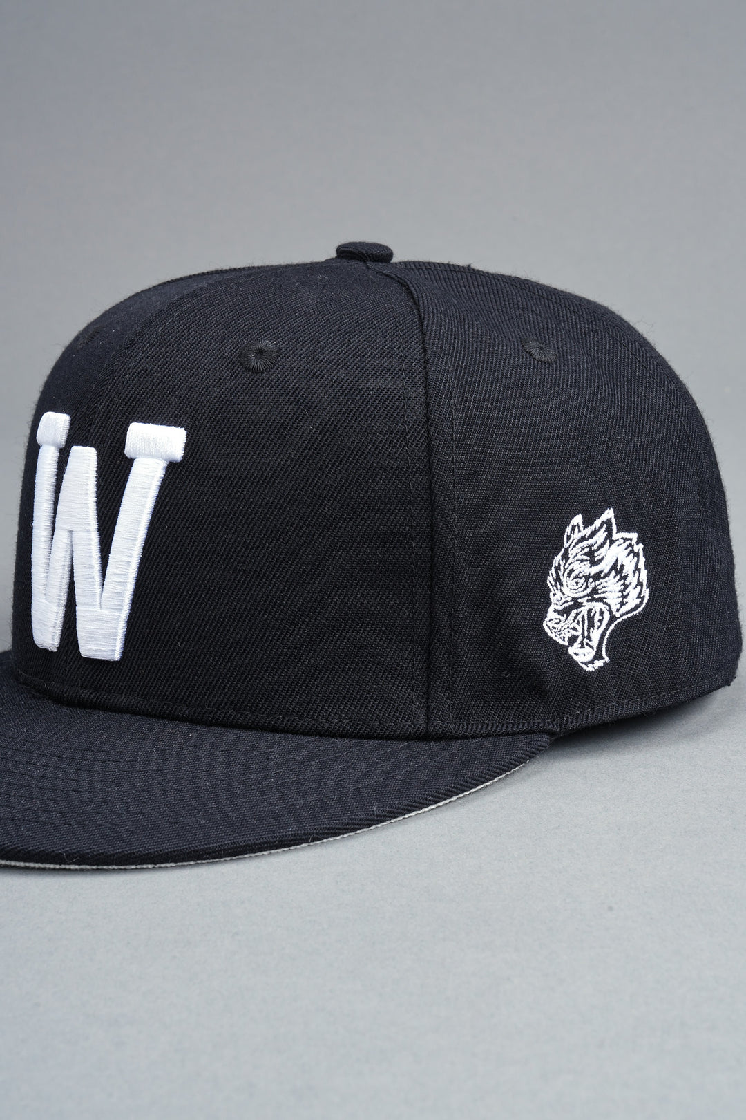Mantra Fitted Cap In Black