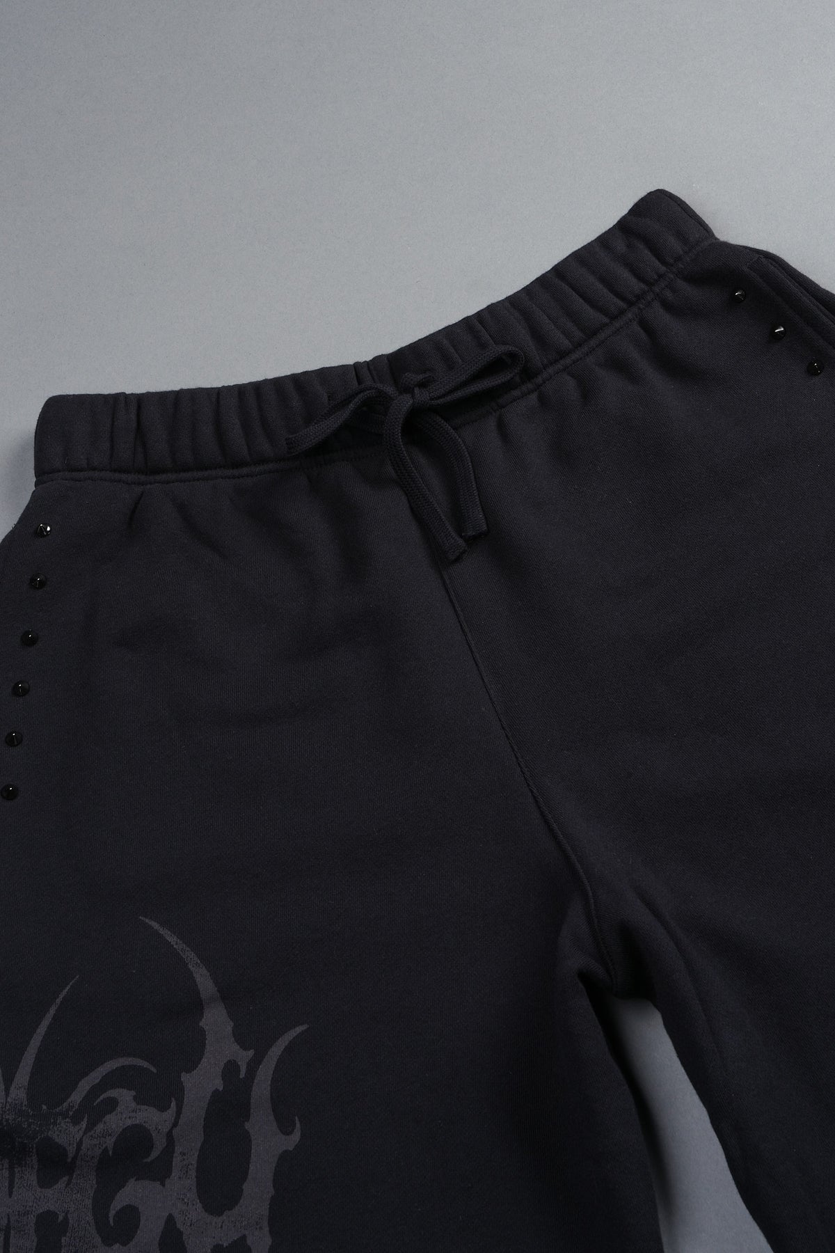 Ssddnfgu Raw Hem Oversized Post Lounge Sweat Shorts In Black