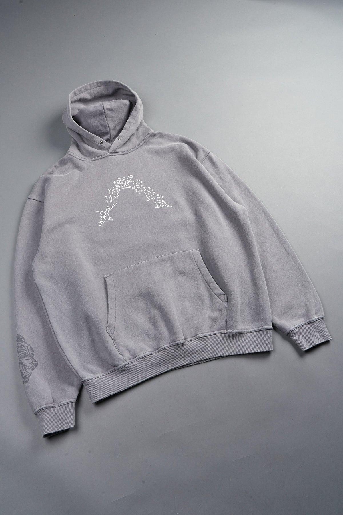 Night Blade Pierce Hoodie In Dove Gray