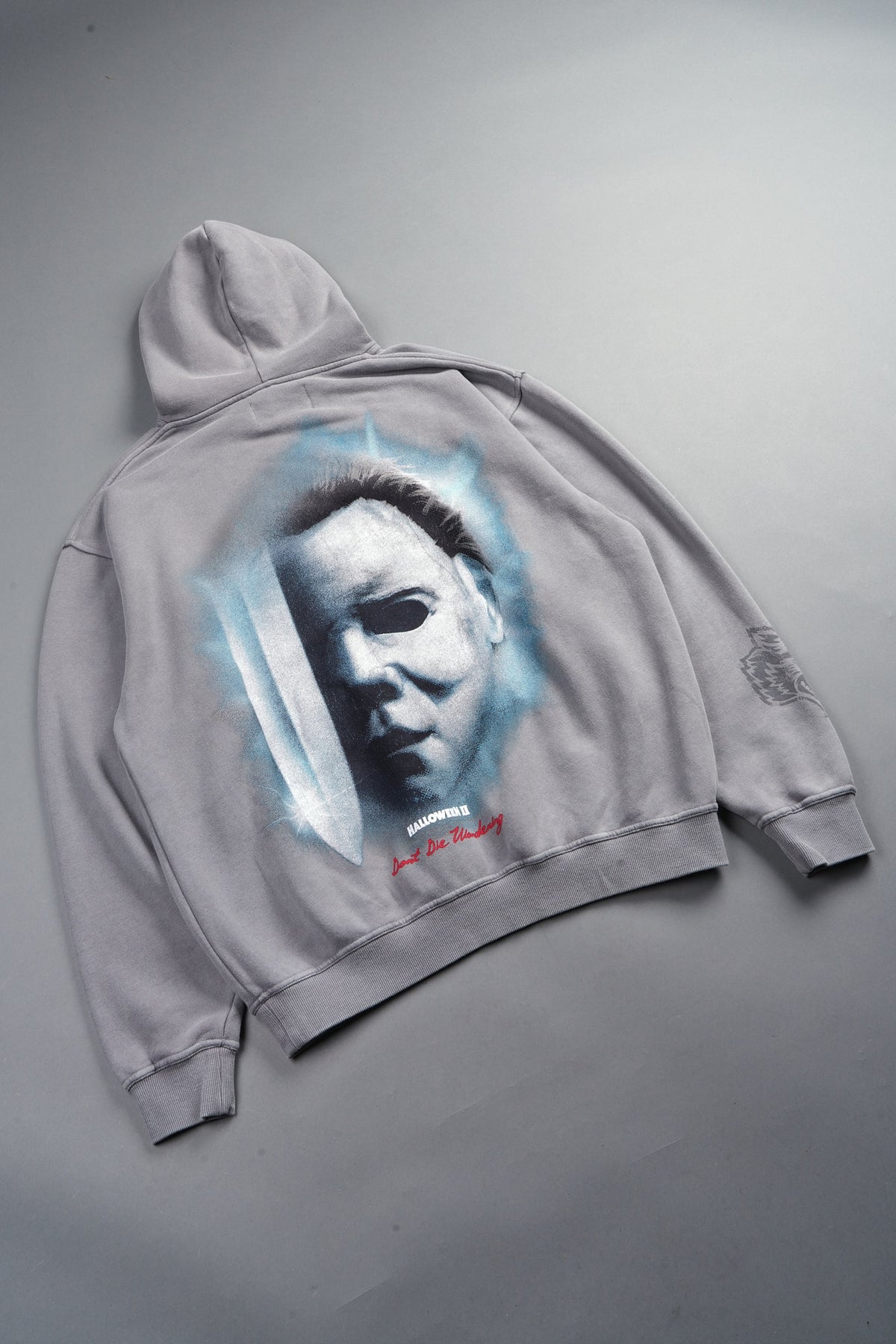 Night Blade Pierce Hoodie In Dove Gray