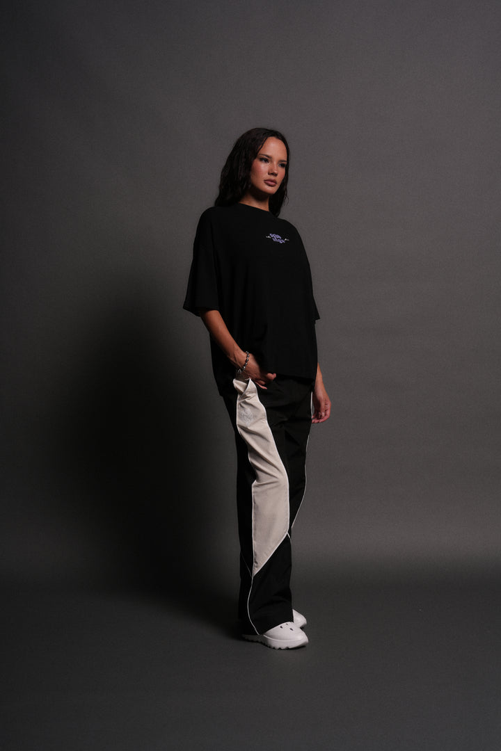 Cat Woman Forever Box Cut "Pump Cover" Tee in Black