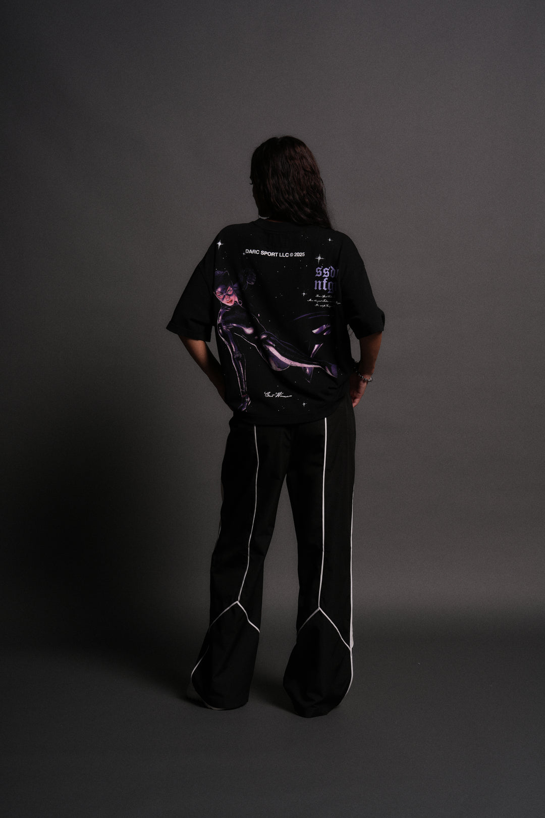 Cat Woman Forever Box Cut "Pump Cover" Tee in Black