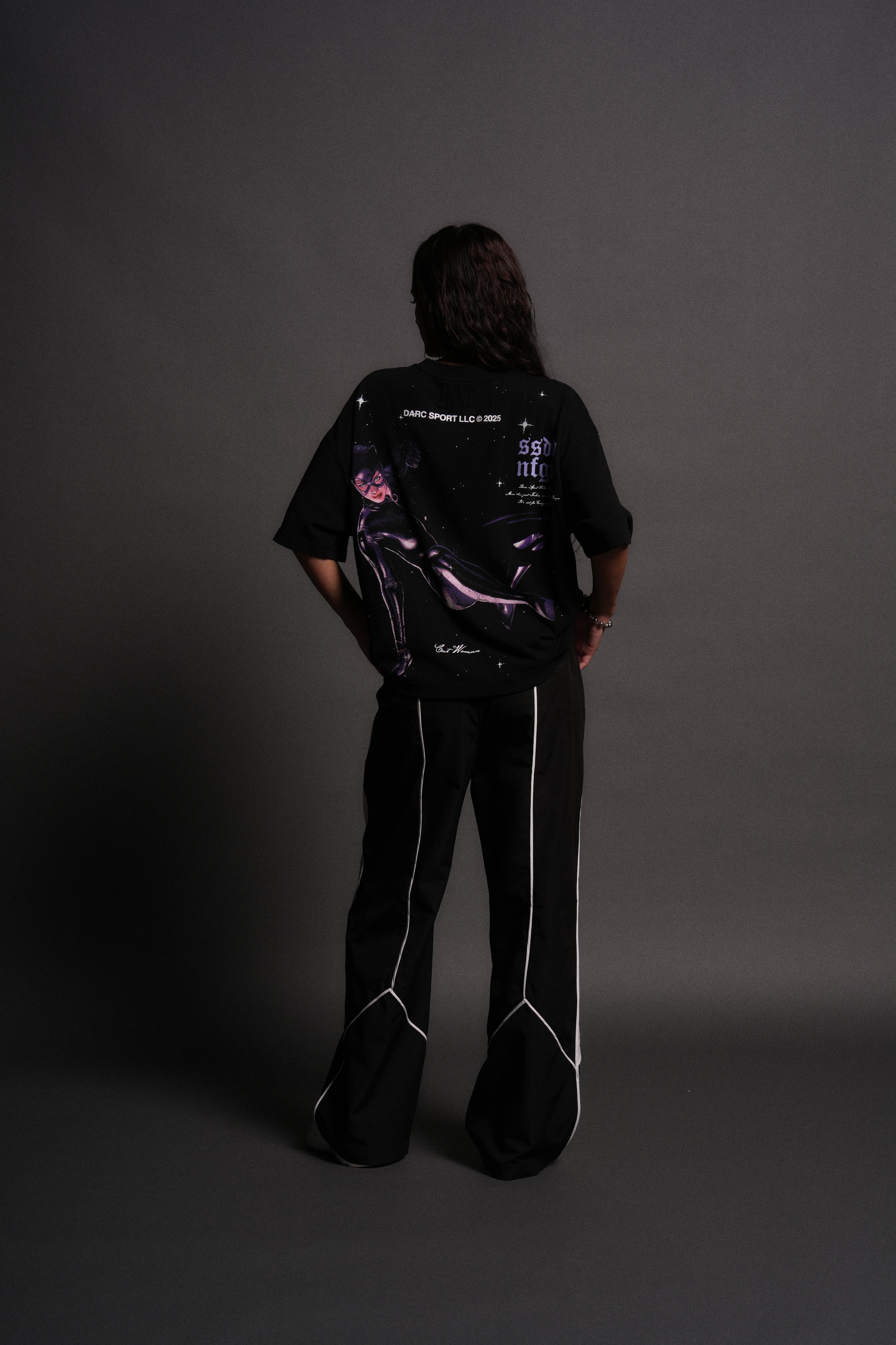 Cat Woman Forever Box Cut "Pump Cover" Tee in Black