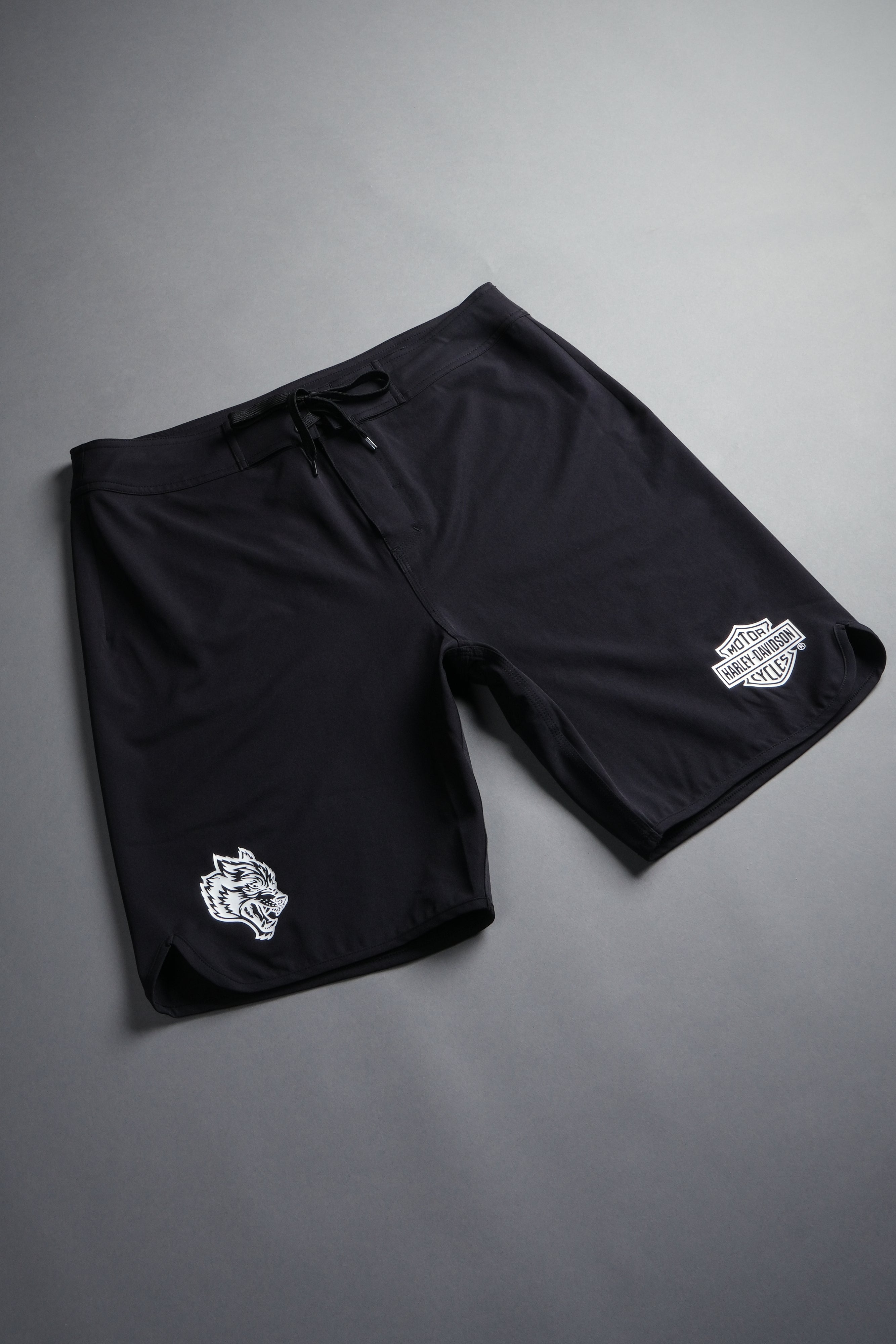 Harley-Davidson Wolves Board Shorts in Black – DarcSport