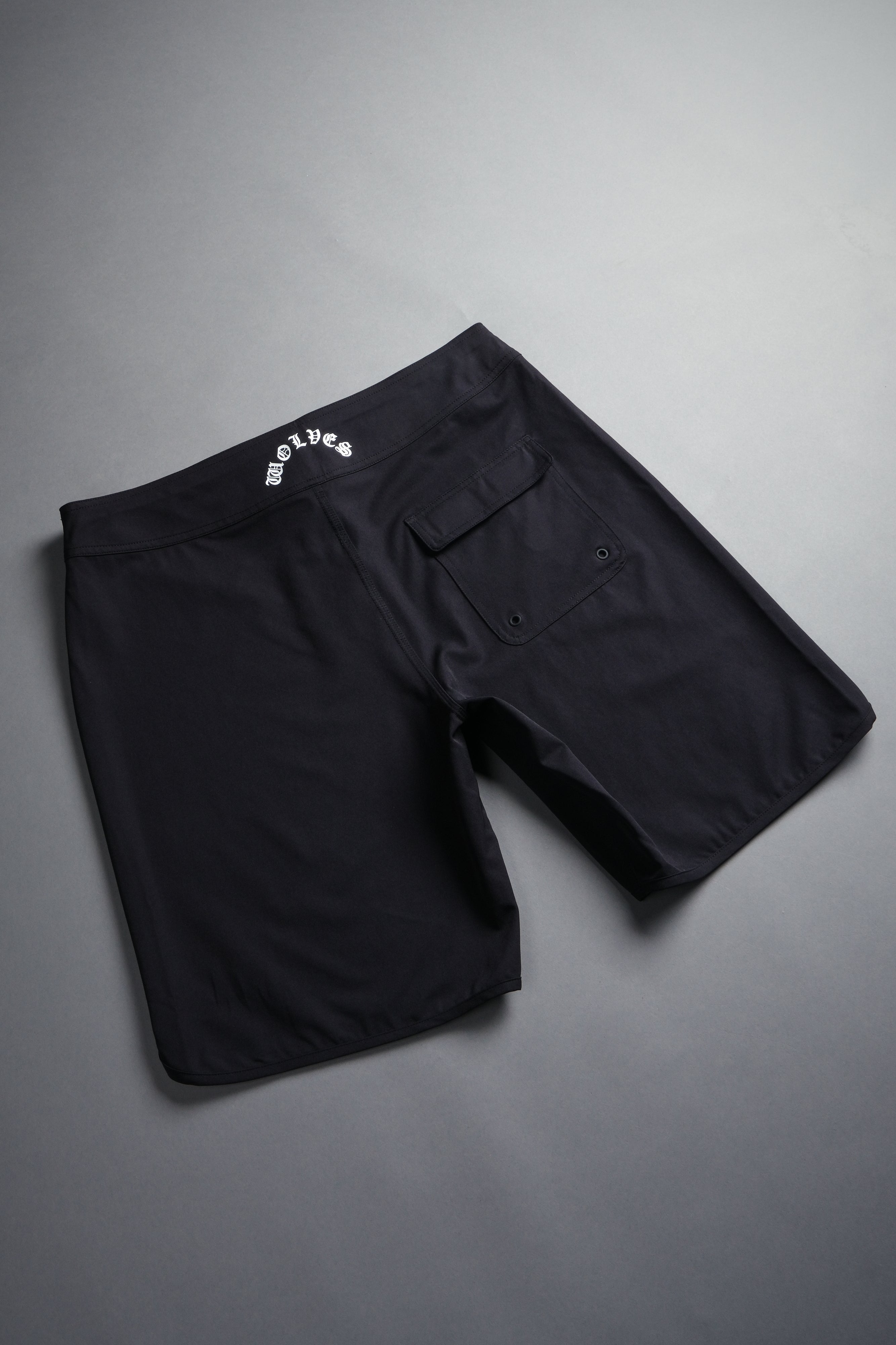 Harley-Davidson Wolves Board Shorts in Black – DarcSport