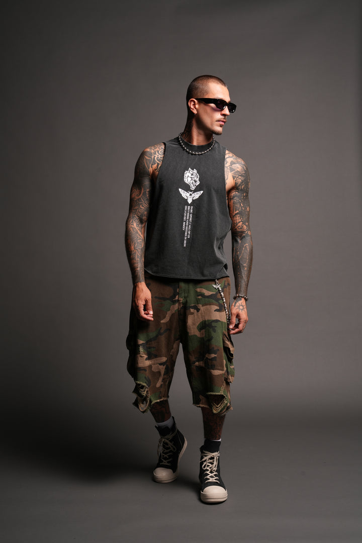 Big Wolf Head Grunge Raw Hem Box Cut Tommy Muscle Tee In Black