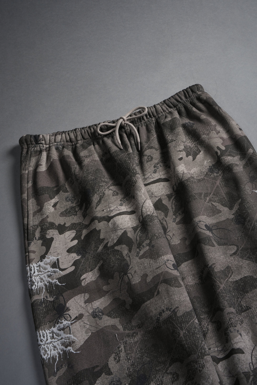 Shadow Lightweight Lounger Sweat Pants in Spider Camo V2