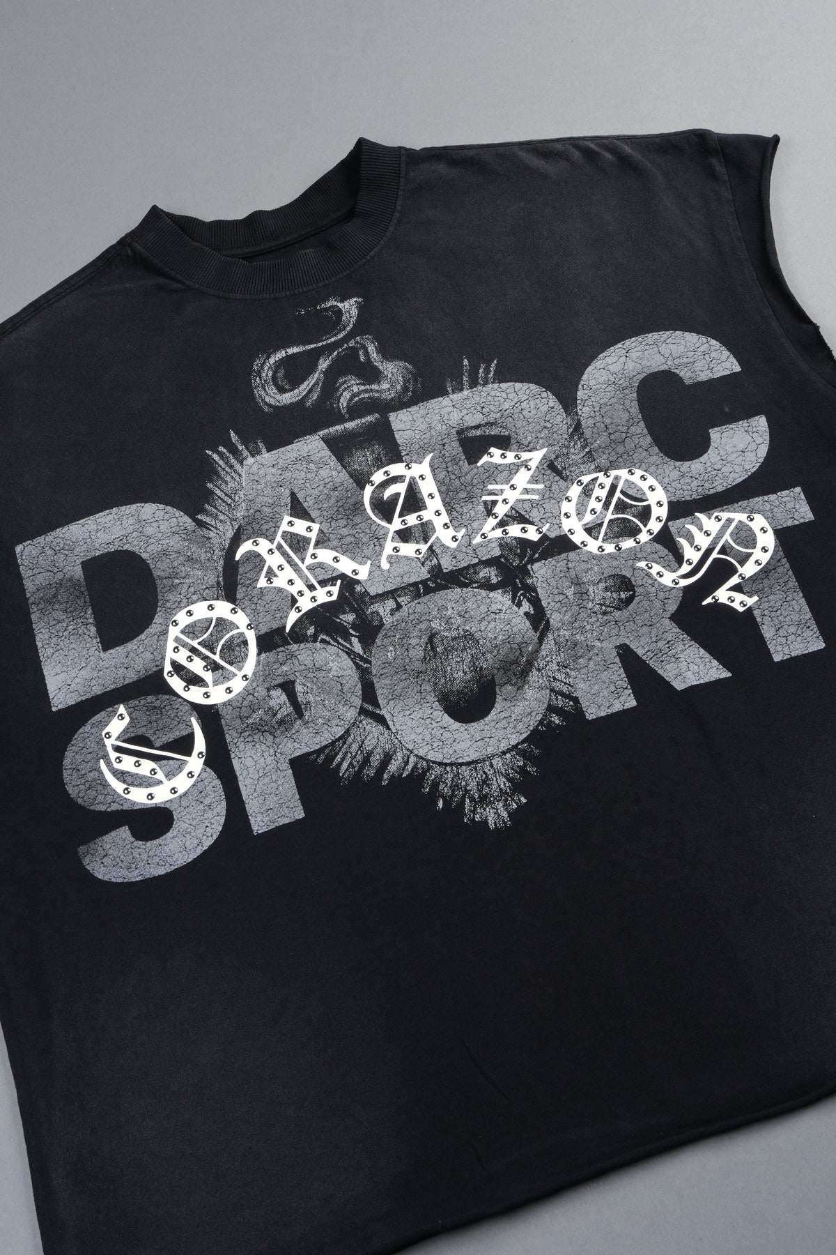 Ds Corazon Grunge Cut-Off Tee In Black Sun Fade