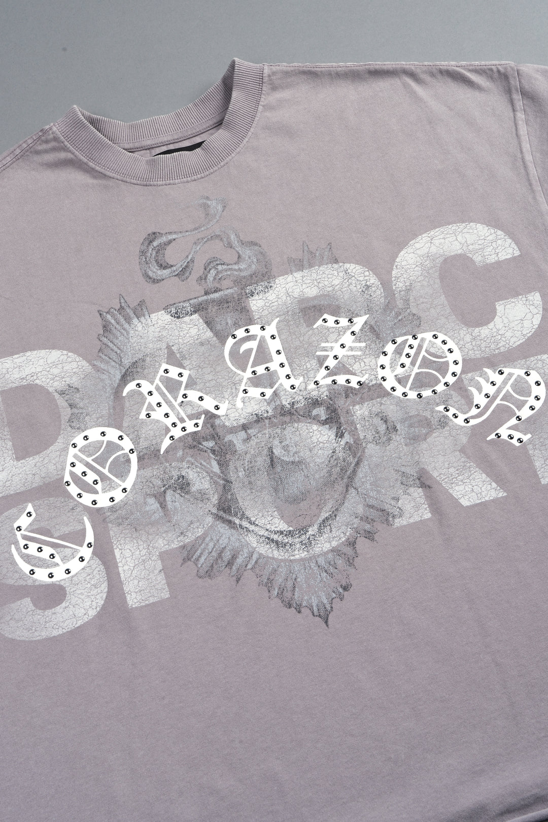 Ds Corazon Grunge Cut-Off Tee In Pale Gray