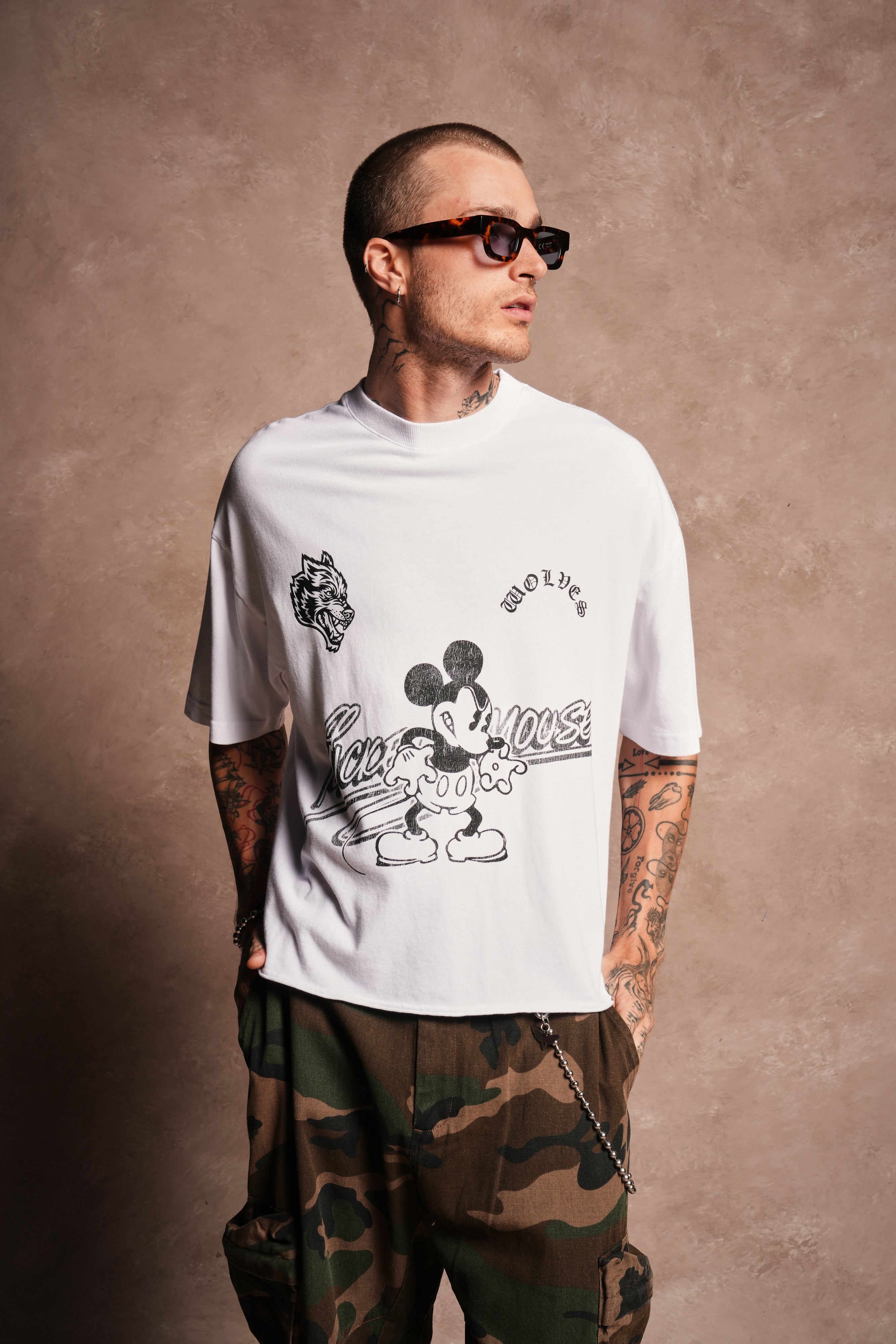 Mickey Chopper Premium Raw Hem Box Cut Tee in White – DarcSport
