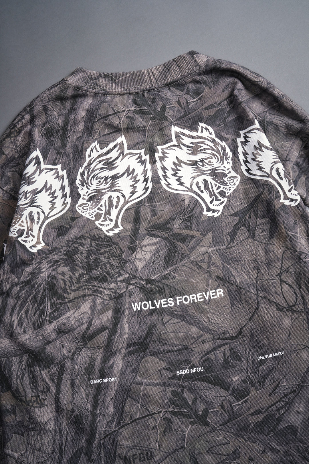 Wolves Have Your Back "Premium" L/S Tee in Driftwood Wolf Forest Camo