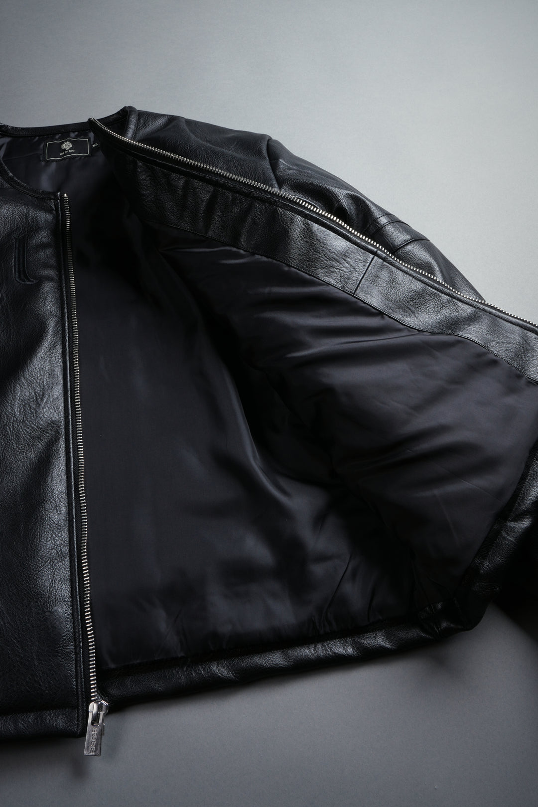 Wolves Pyramid Jesse Biker Jacket in Black