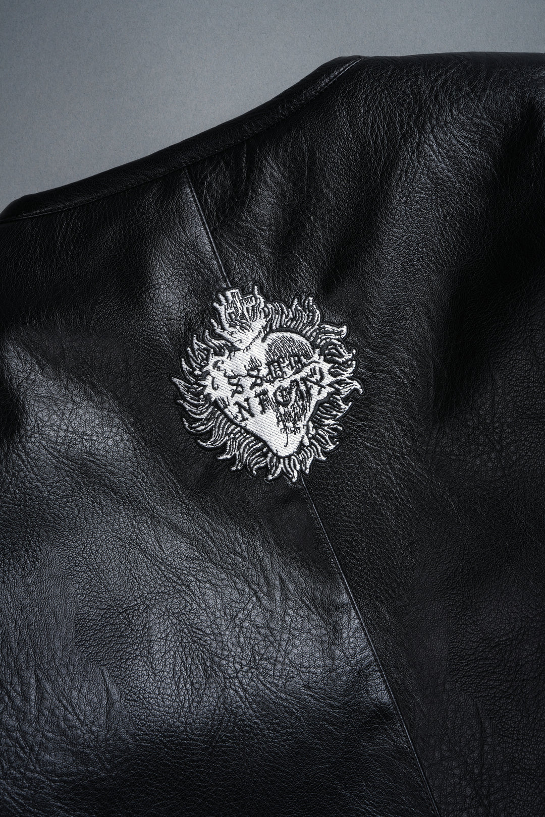 Wolves Pyramid Jesse Biker Jacket in Black