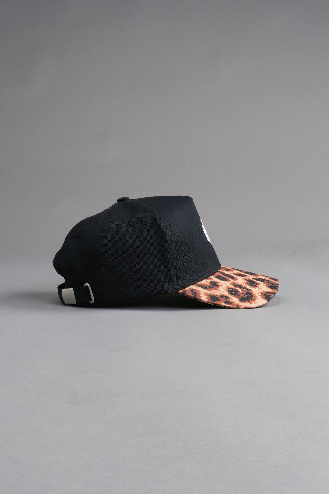 Wolf Head 5 Panel Hat in Black/Clay Leopard