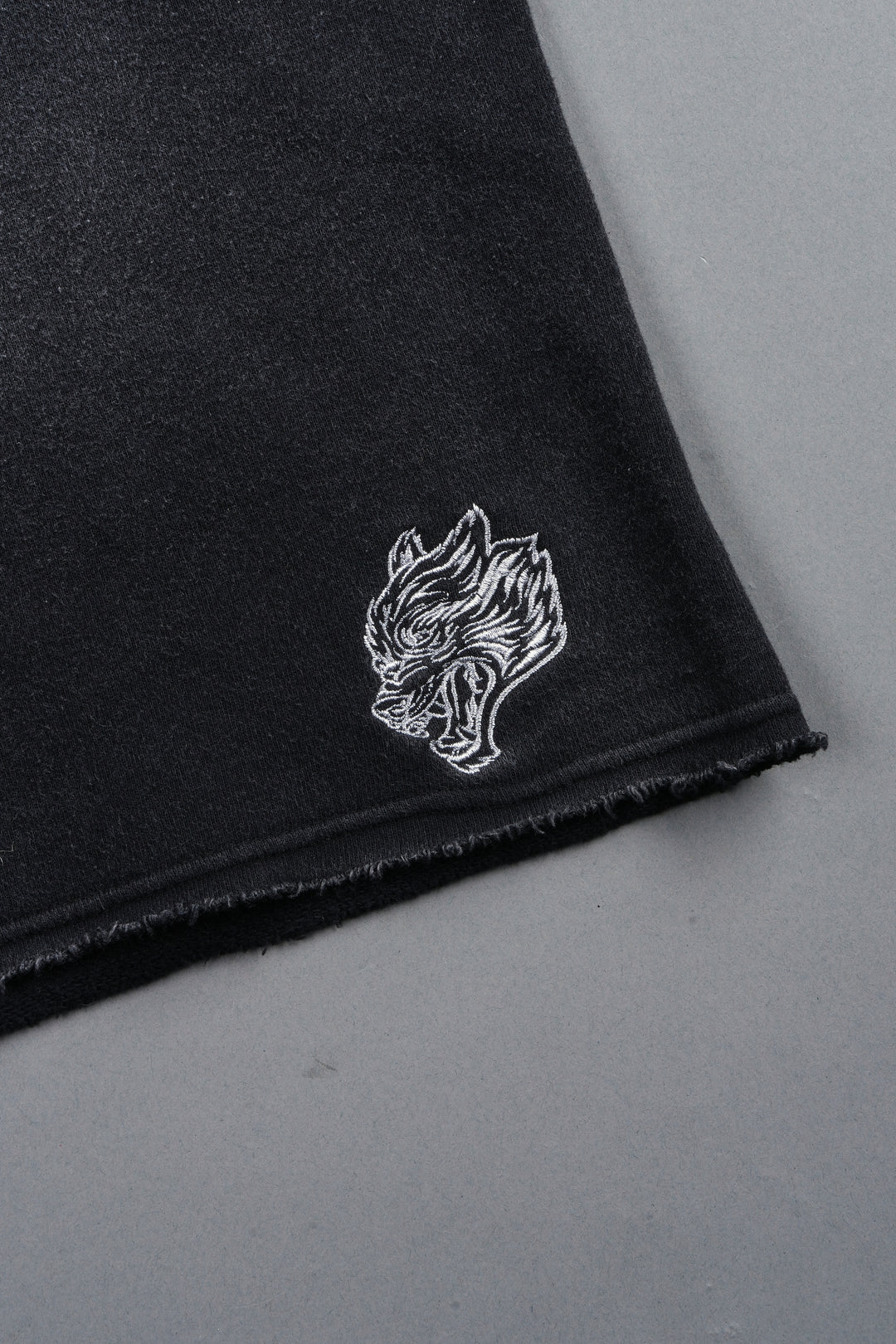 Dual Wolf Capri Sweat Pants In Black Super Sun Fade