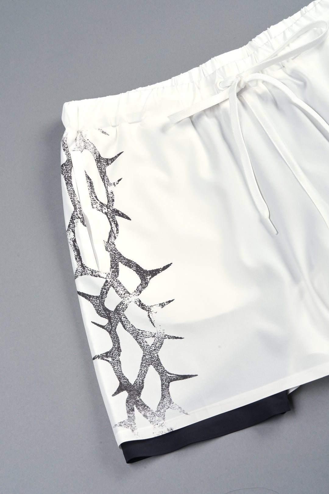 Thorn Corazon Compression Shorts In Cream
