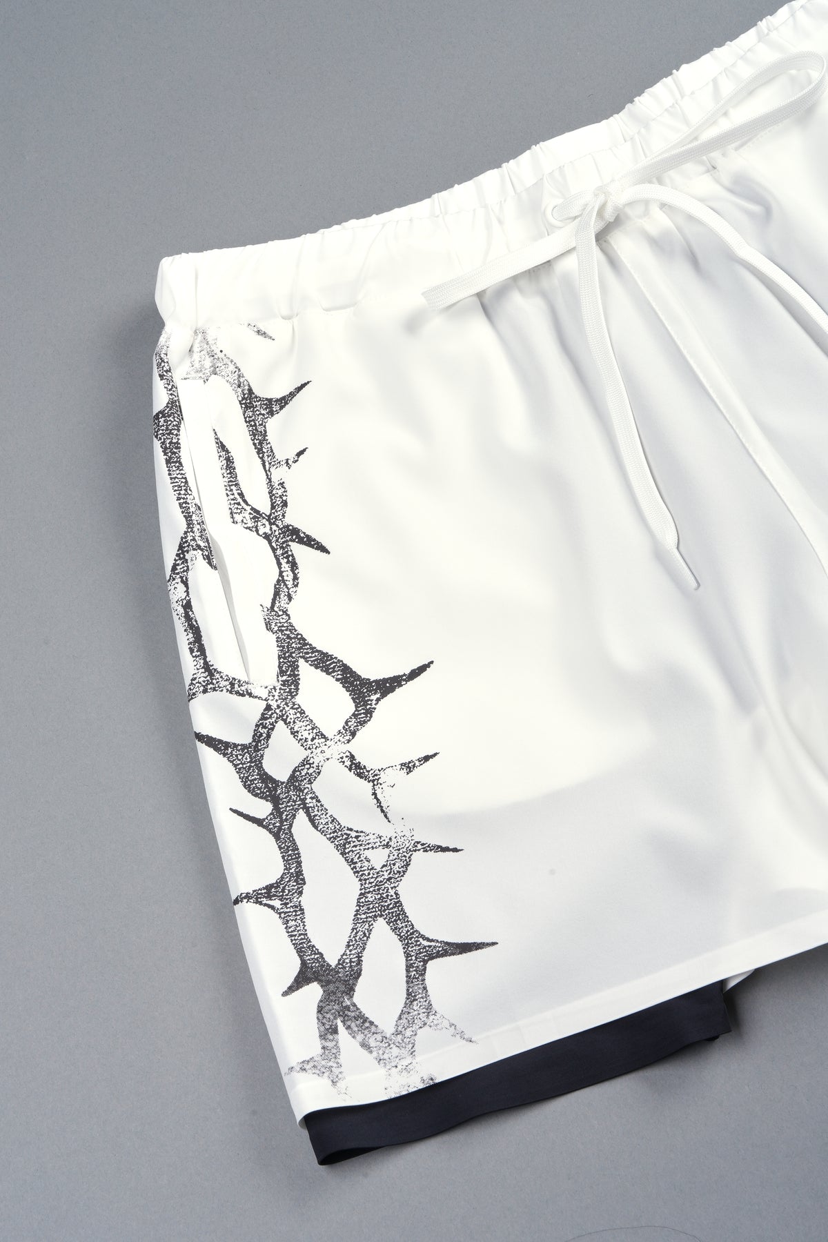 Thorn Corazon Compression Shorts In Cream