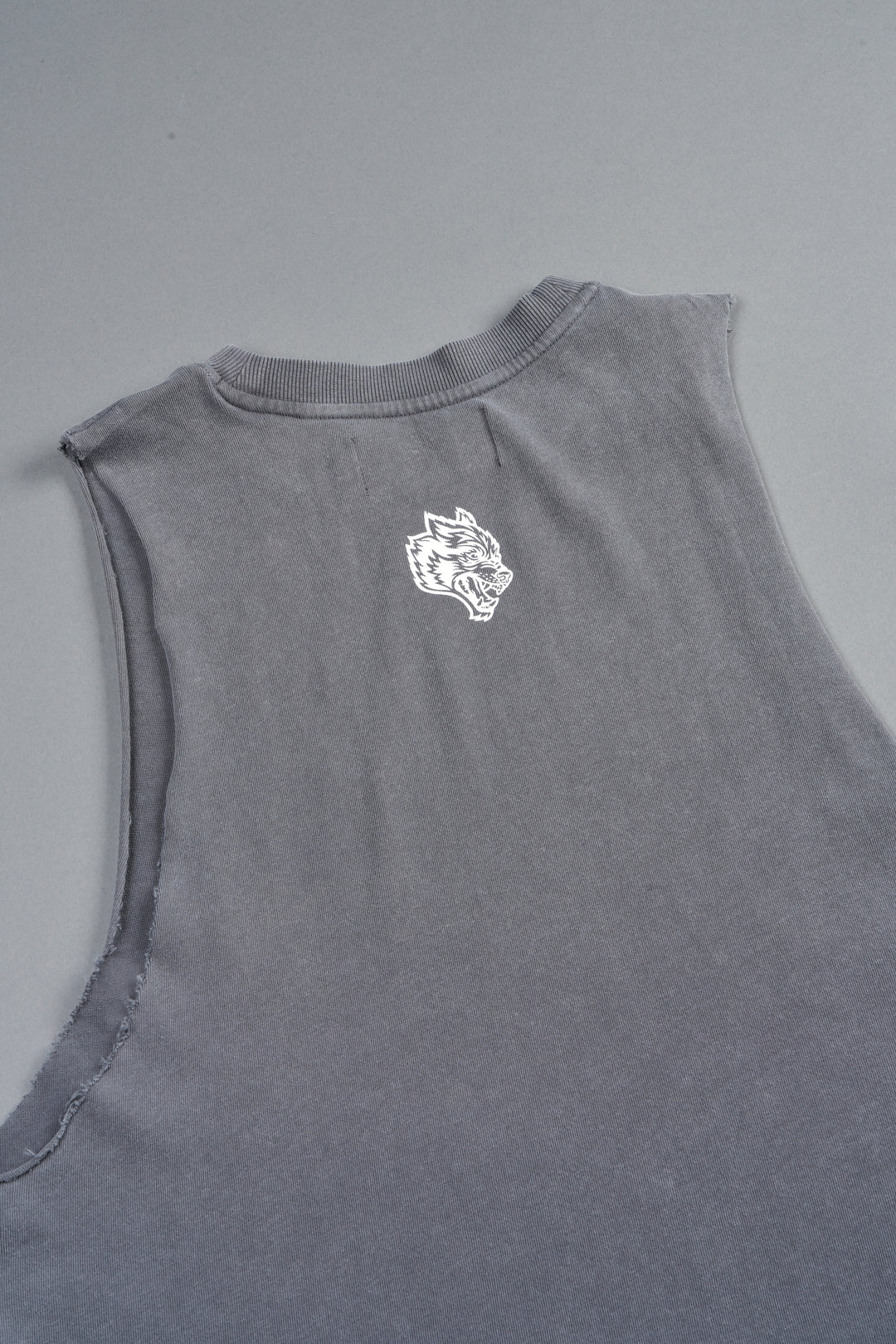 Dama De Las Rosas V2 Tommy Muscle Tee In Slate Gray